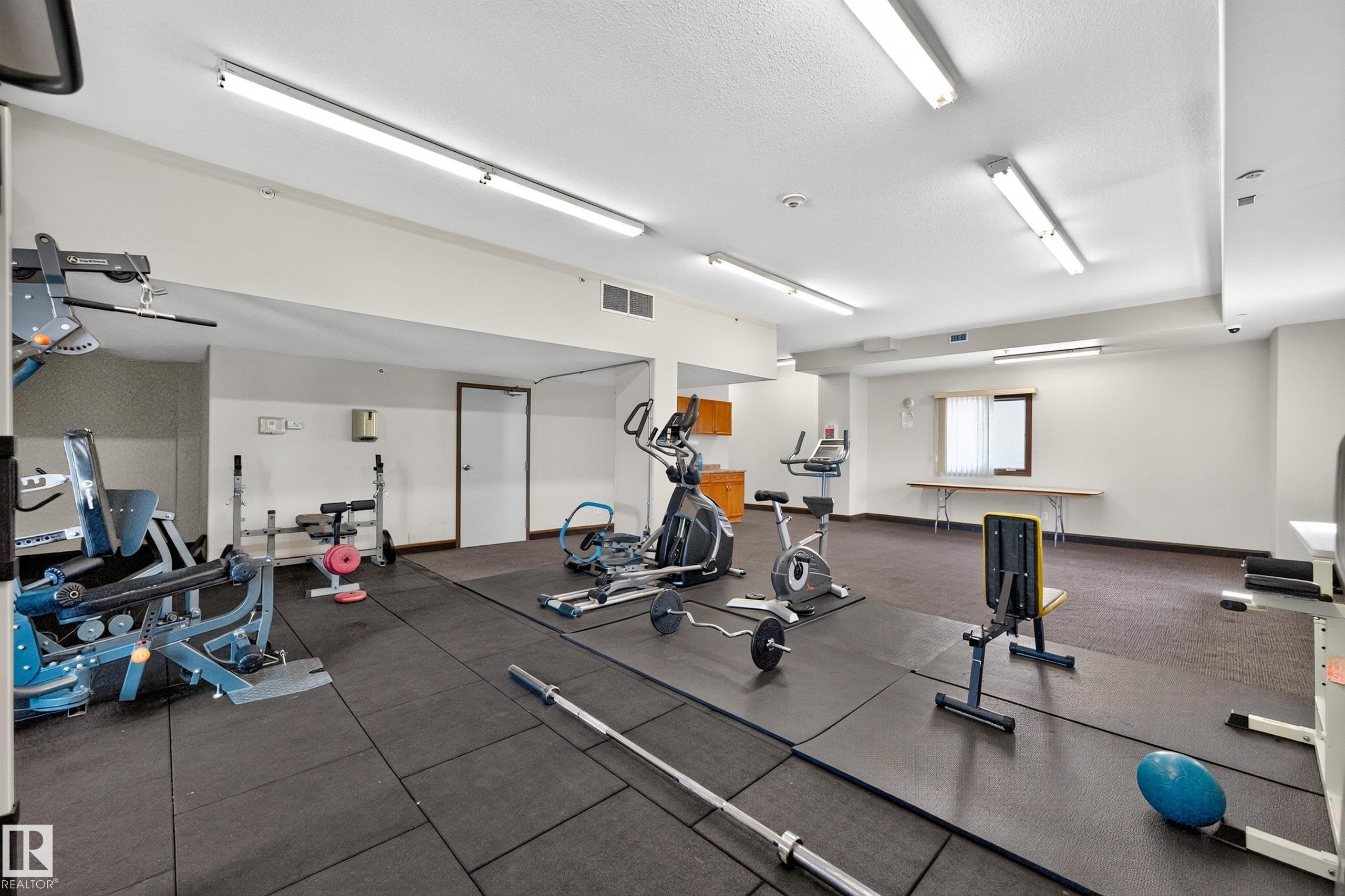 #703 9707 106 St Nw, Edmonton, AB - Indoor Photo Showing Gym Room