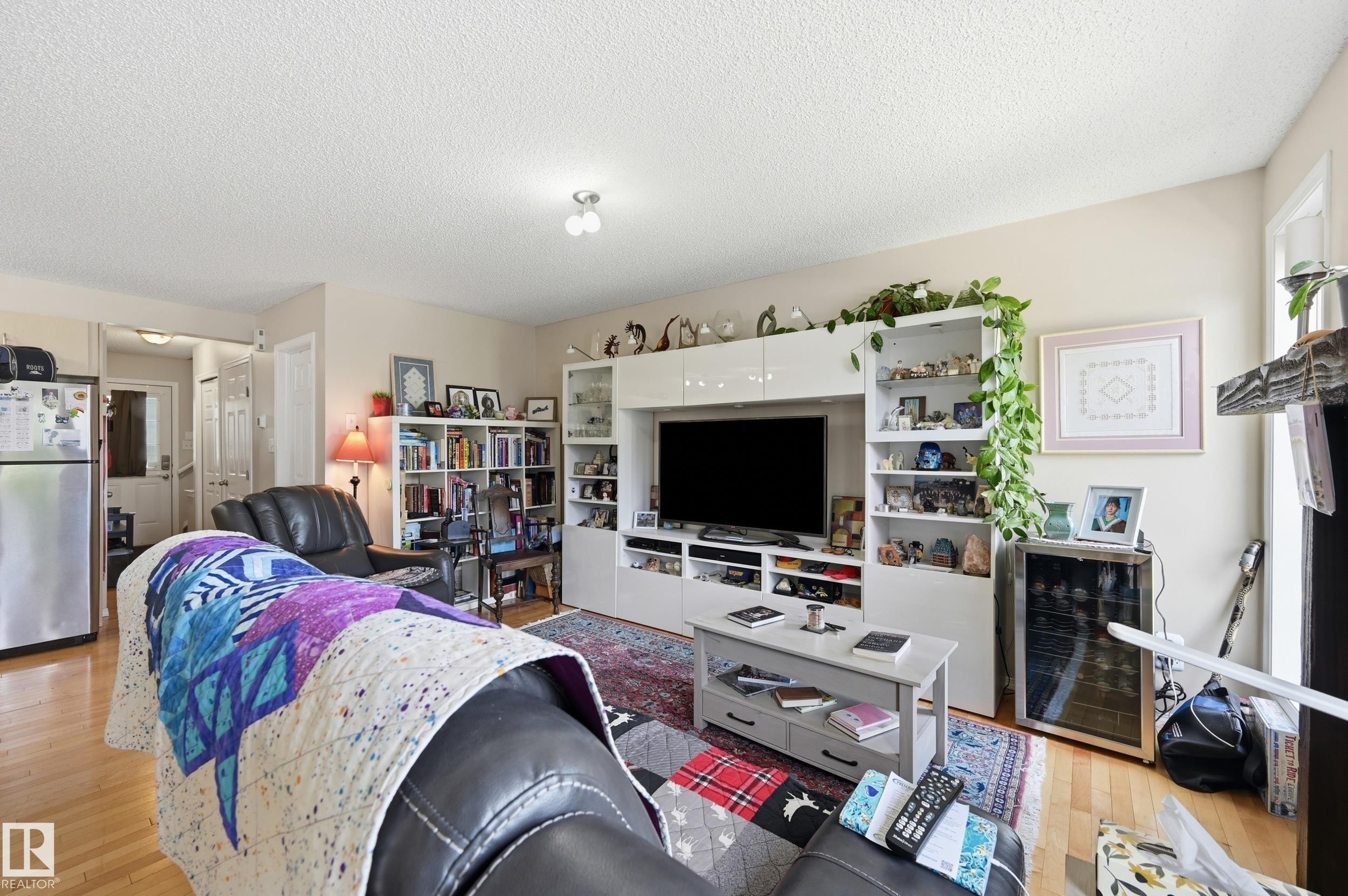 1867 119 Street Sw, Edmonton, AB - Indoor