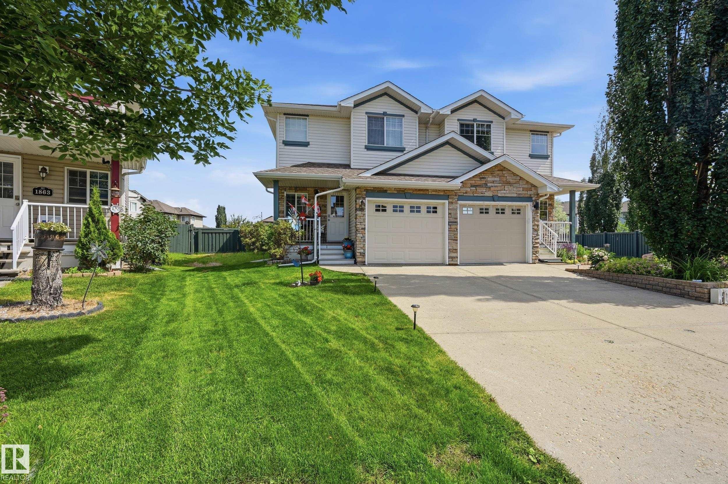 1867 119 Street Sw, Edmonton, AB - Outdoor With Facade