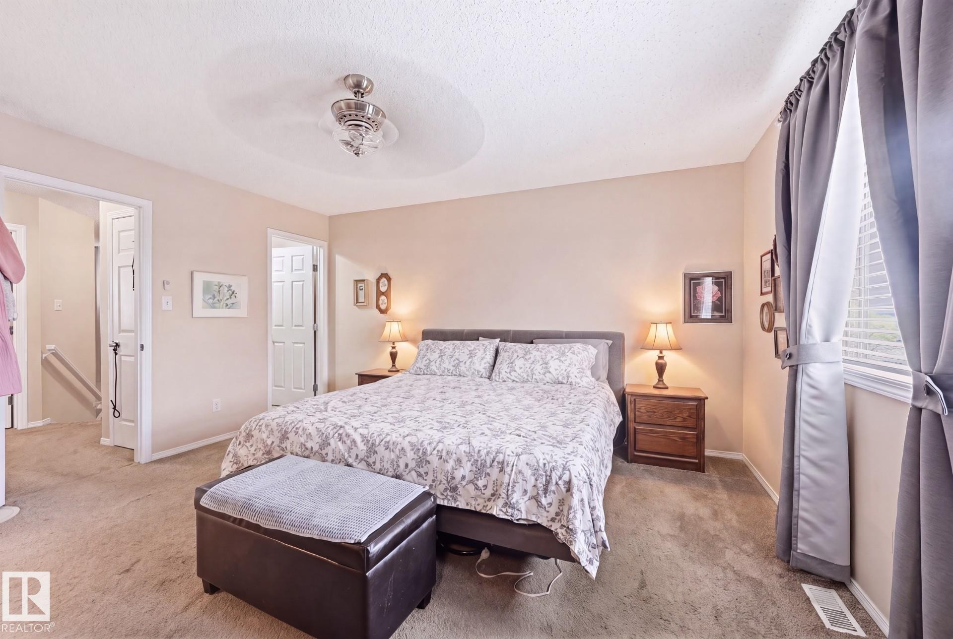 1867 119 Street Sw, Edmonton, AB - Indoor Photo Showing Bedroom