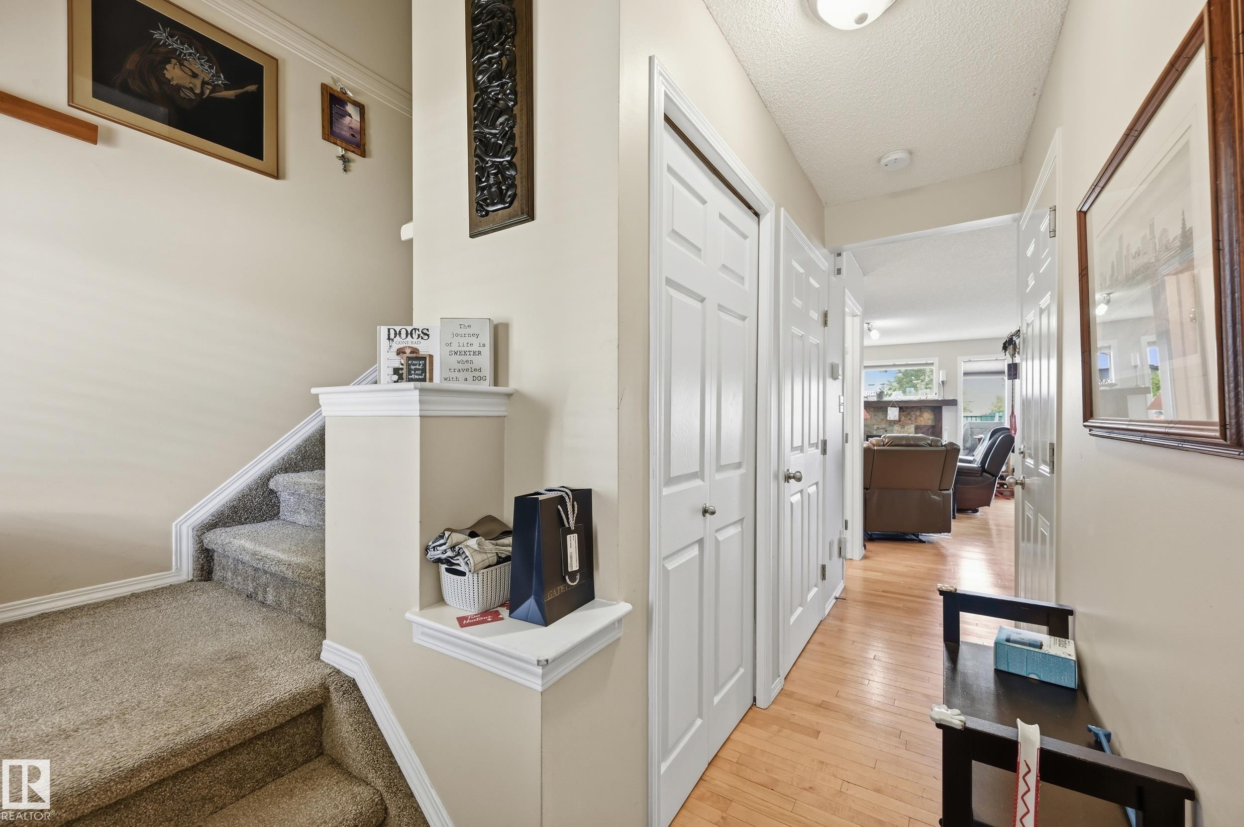 1867 119 Street Sw, Edmonton, AB - Indoor Photo Showing Other Room