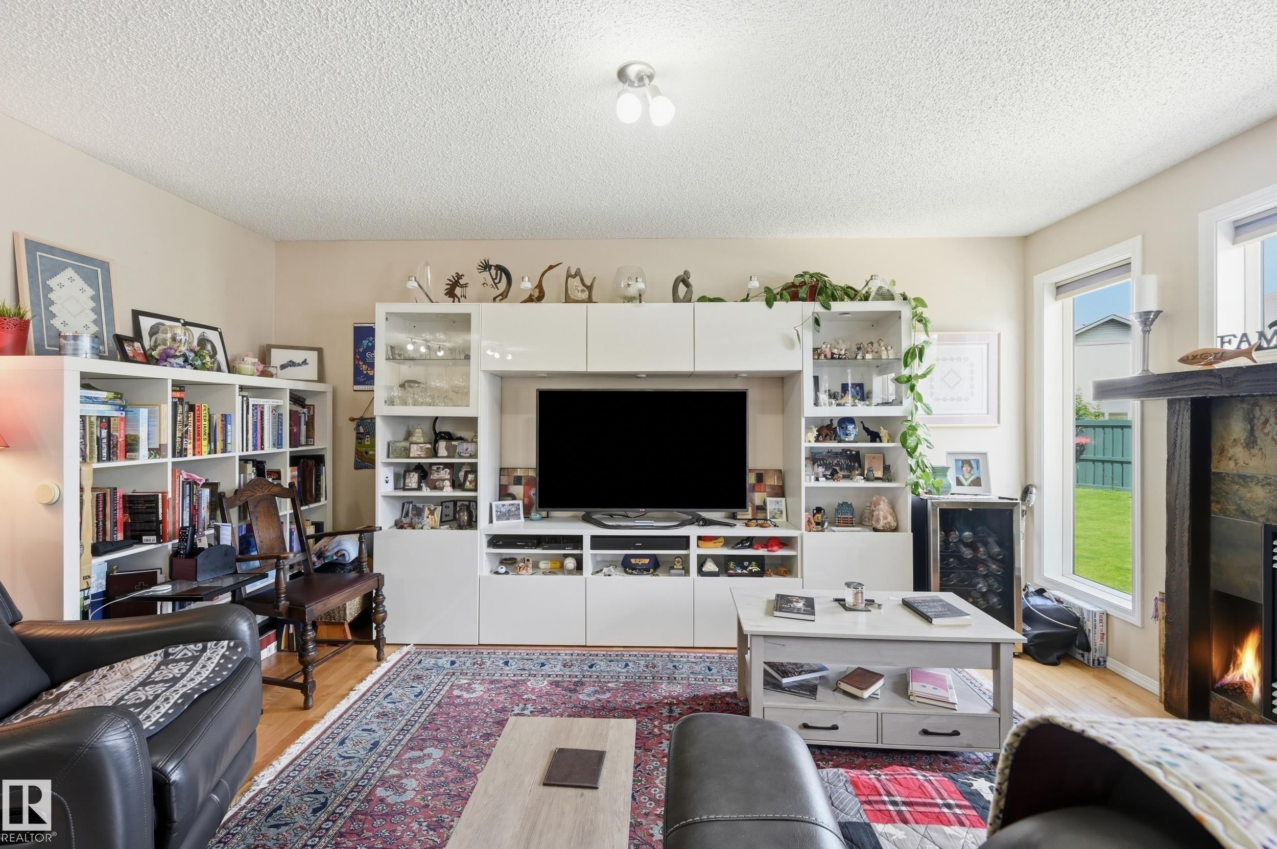 1867 119 Street Sw, Edmonton, AB - Indoor Photo Showing Other Room