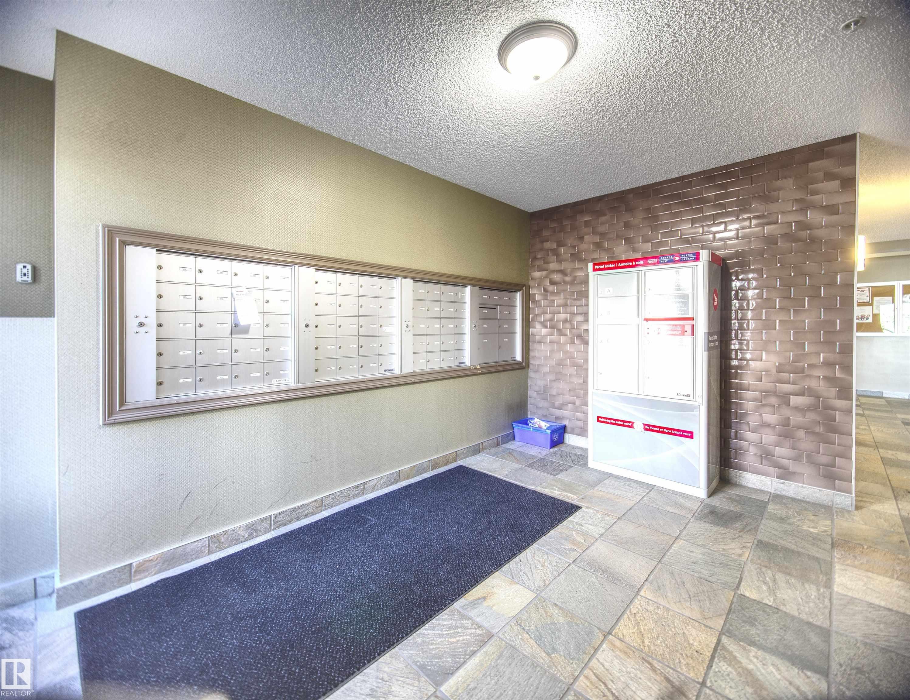 #409 4403 23 St Nw, Edmonton, AB - Indoor Photo Showing Other Room