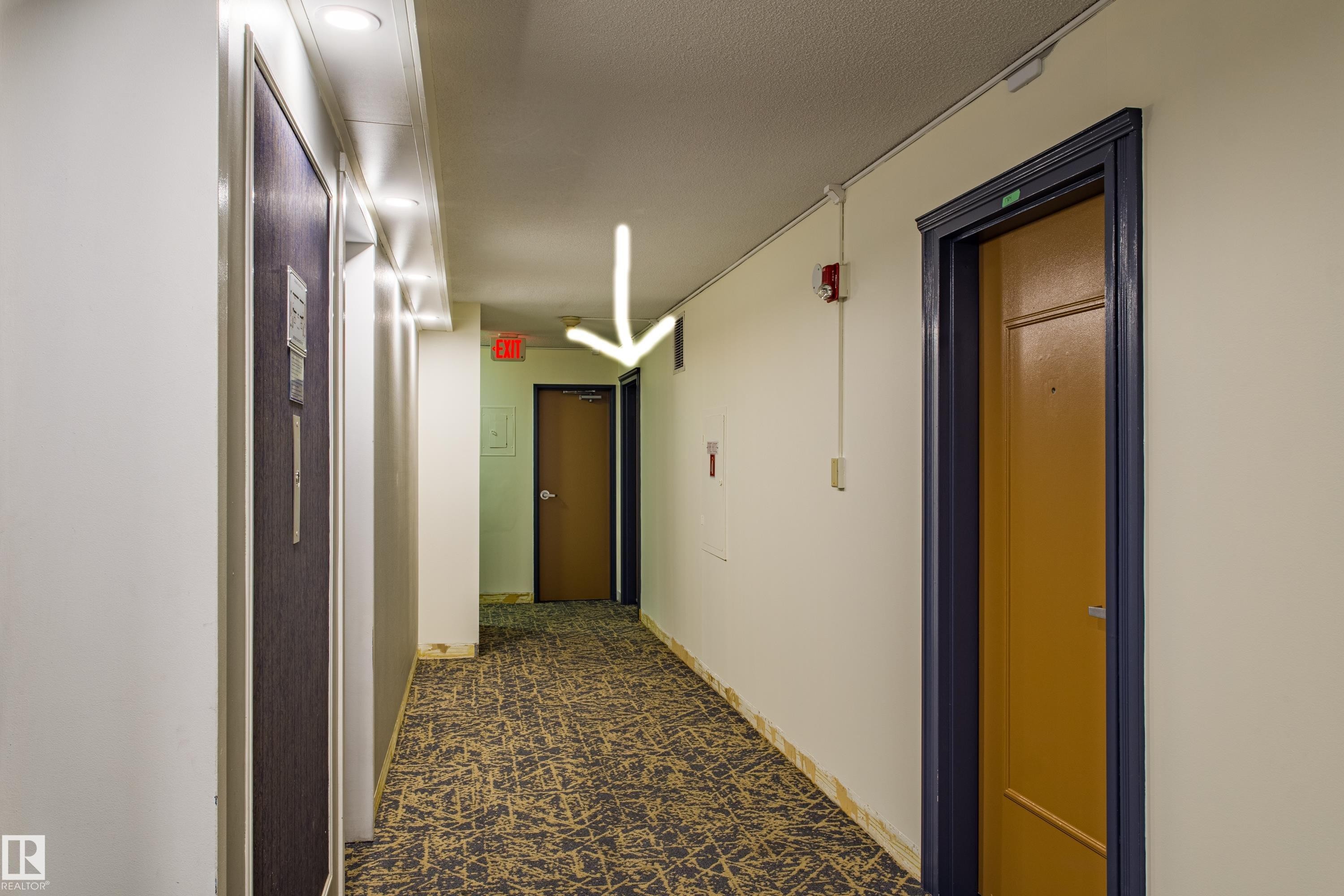1703 12303 Jasper Avenue, Edmonton, AB - Indoor Photo Showing Other Room