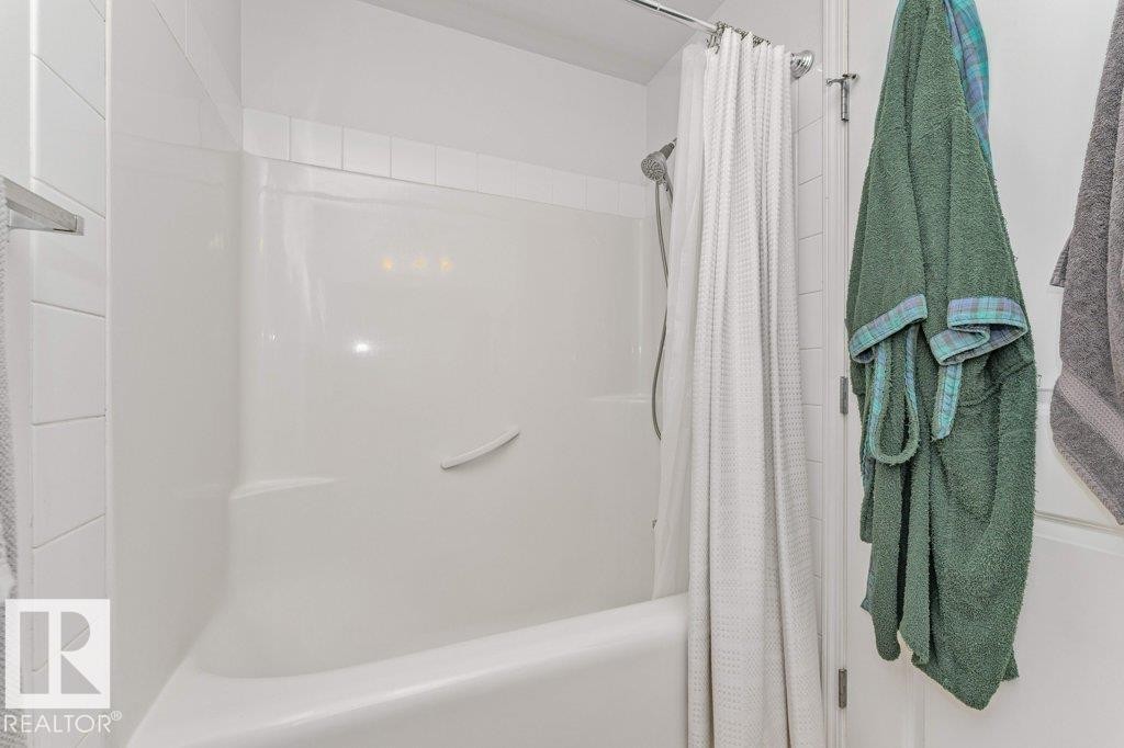 #217 245 Edwards Dr Sw, Edmonton, AB - Indoor Photo Showing Bathroom