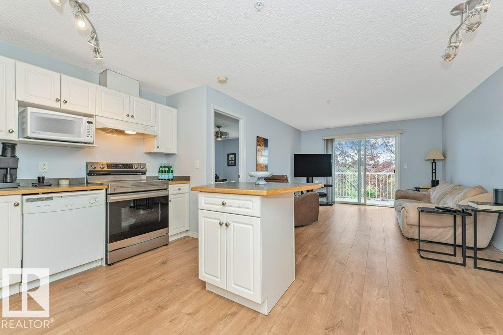 #217 245 Edwards Dr Sw, Edmonton, AB - Indoor Photo Showing Kitchen