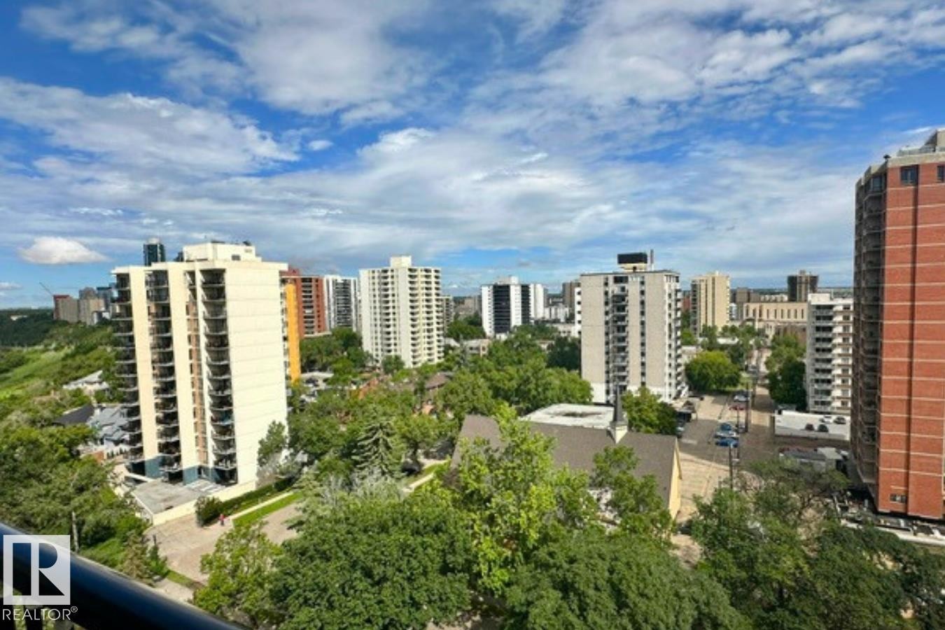 11307 99 Avenue Nw, Edmonton, AB - Outdoor