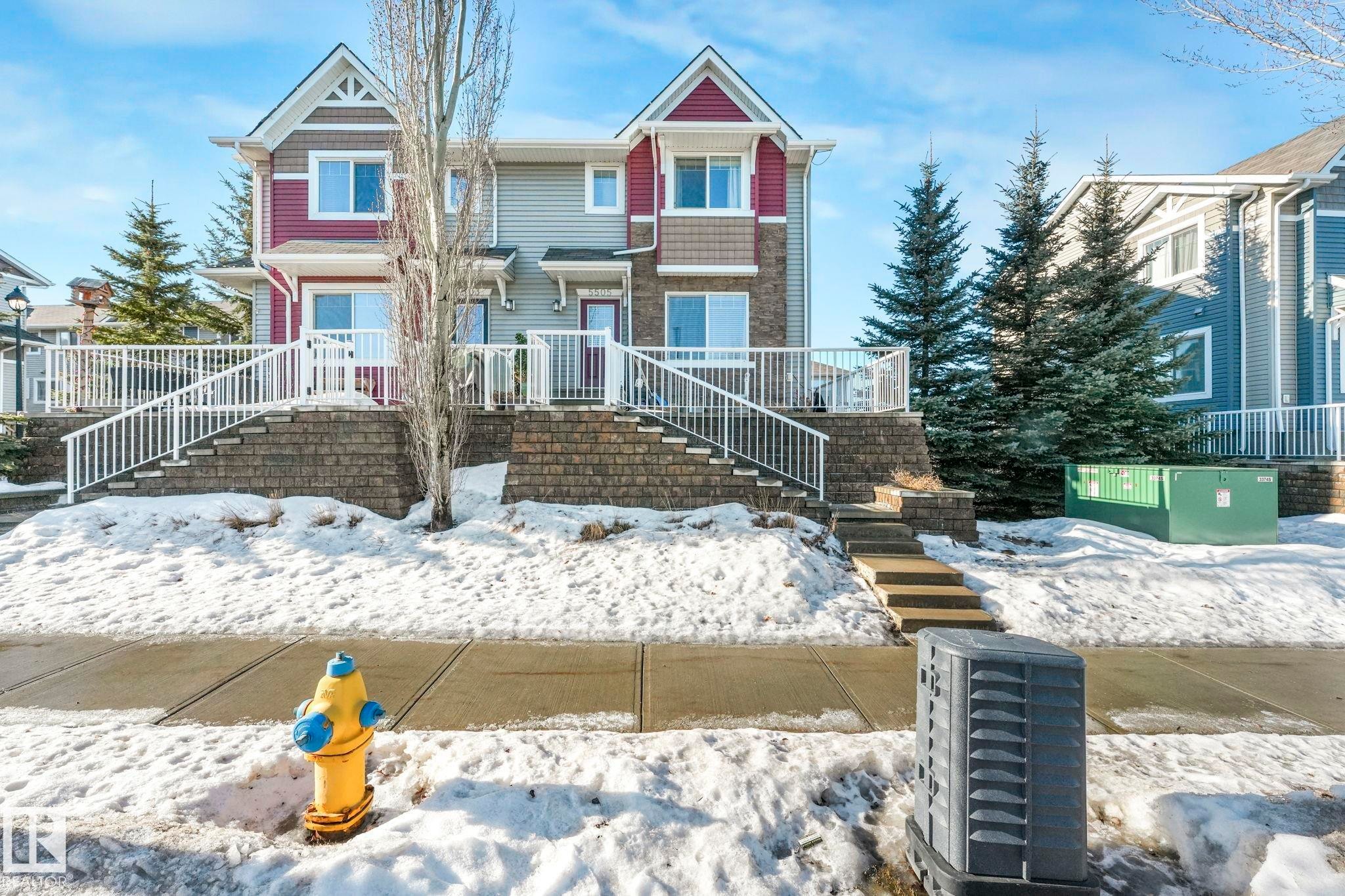 5505 3 Avenue Sw, Edmonton, AB - Outdoor With Facade