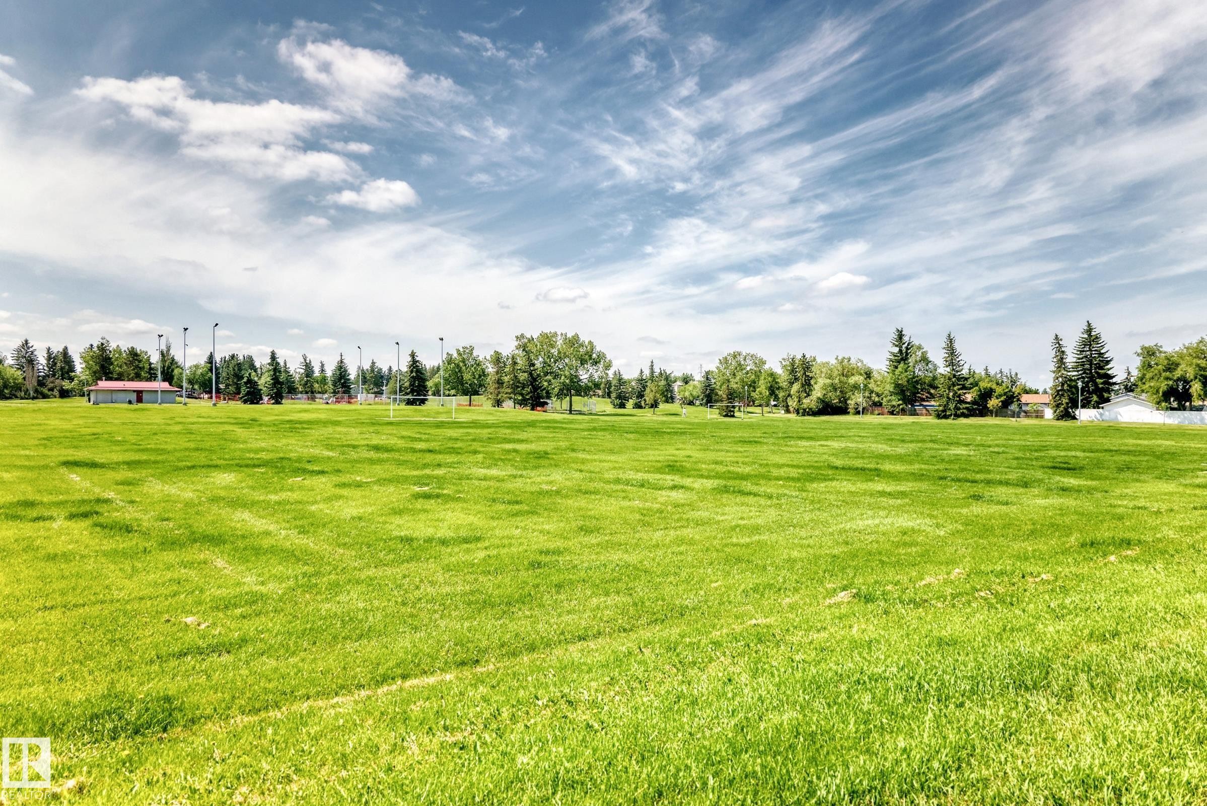 8033 27 Avenue Nw, Edmonton, AB - Outdoor With View