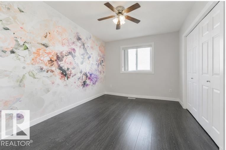 417 Hollick-Kenyon Road Nw, Edmonton, AB - Indoor Photo Showing Other Room