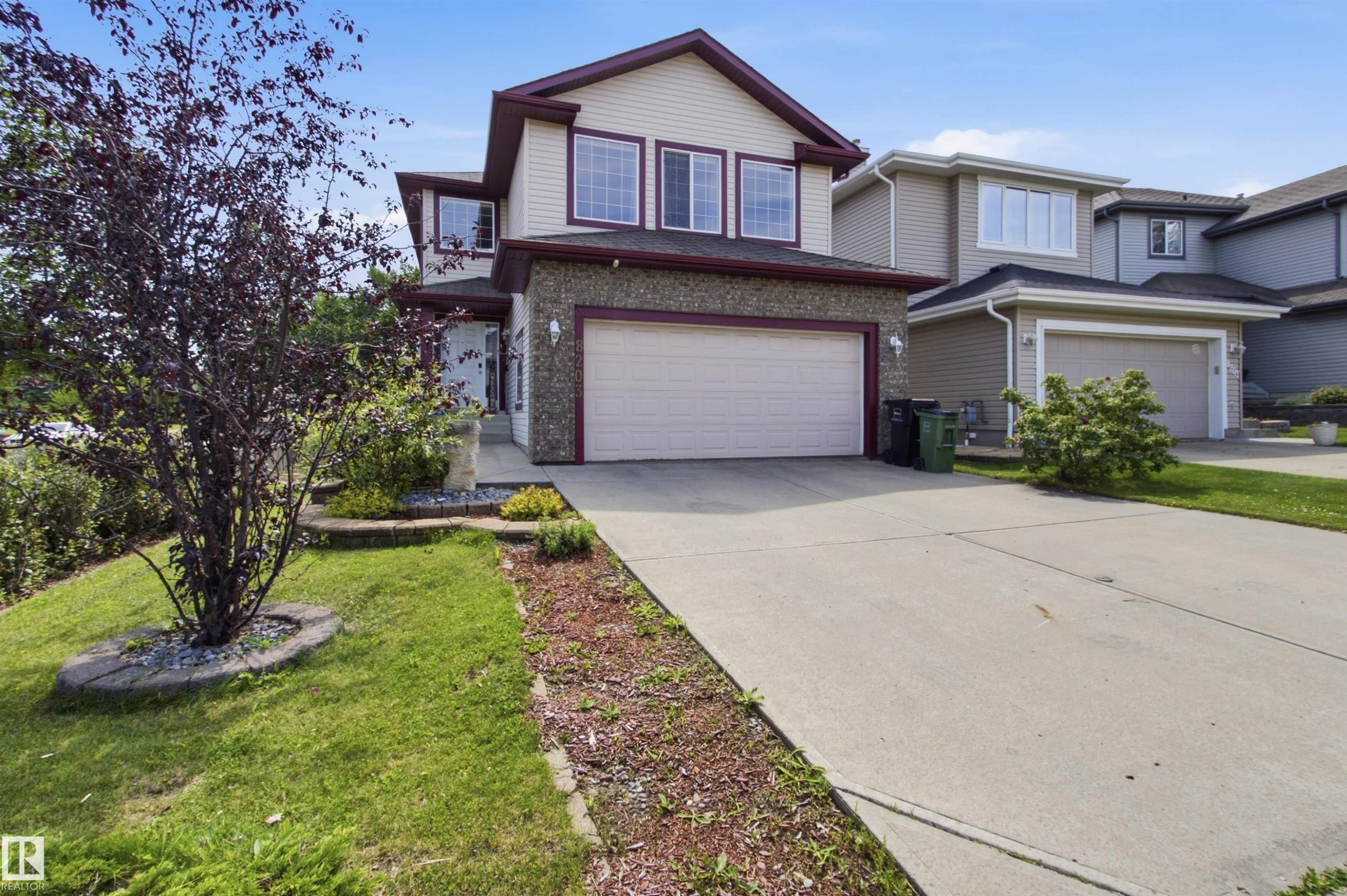 8203 5 Avenue Sw, Edmonton, AB - Outdoor With Facade