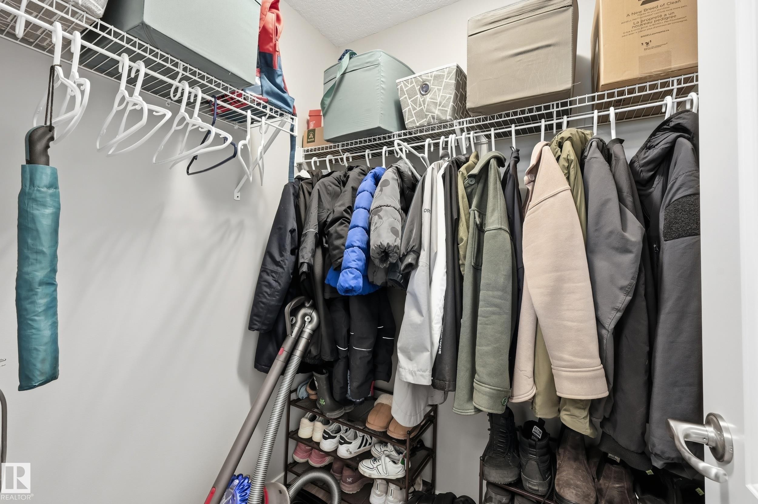 3457 Cutler Crescent Sw, Edmonton, AB - Indoor With Storage