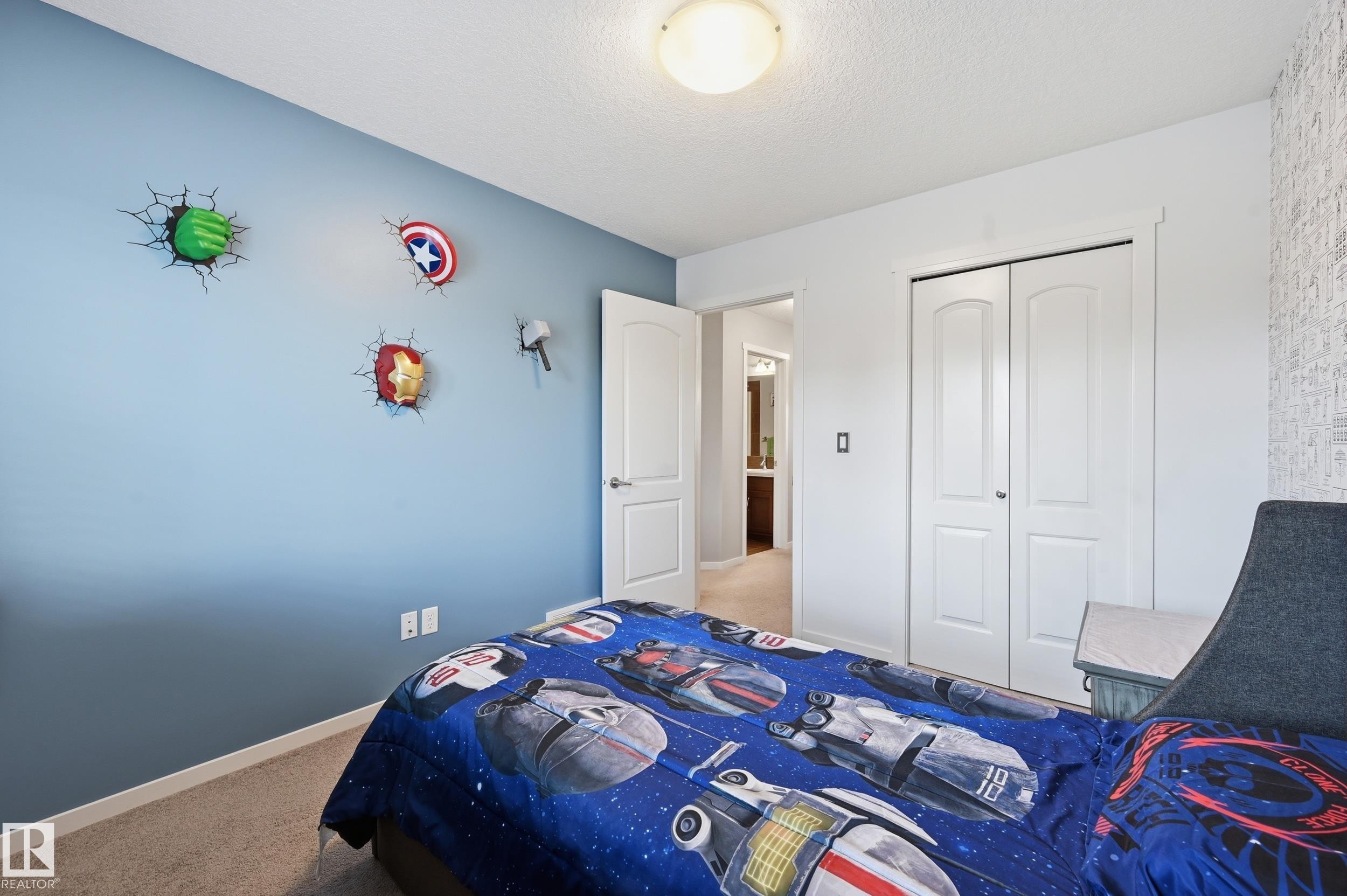 3457 Cutler Crescent Sw, Edmonton, AB - Indoor Photo Showing Bedroom