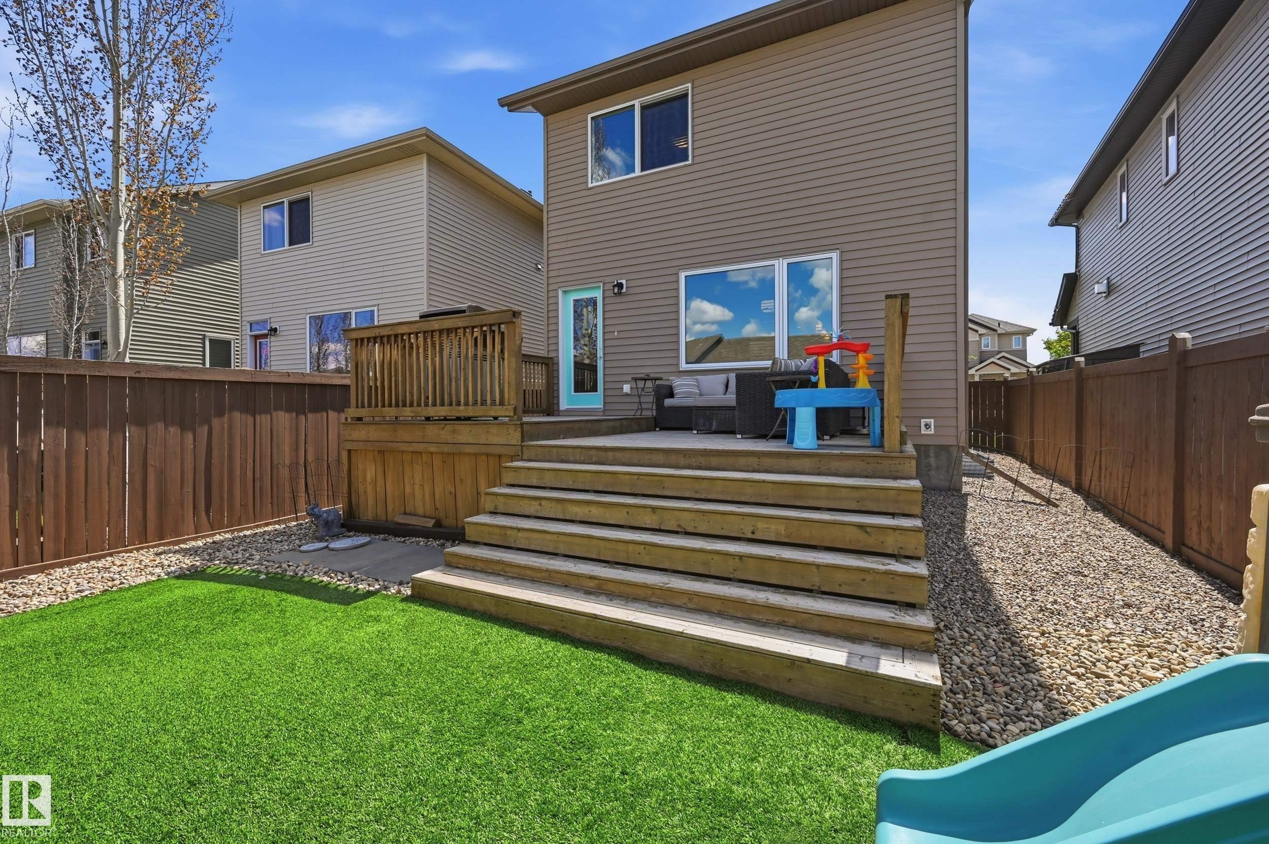 3457 Cutler Crescent Sw, Edmonton, AB - Outdoor With Exterior