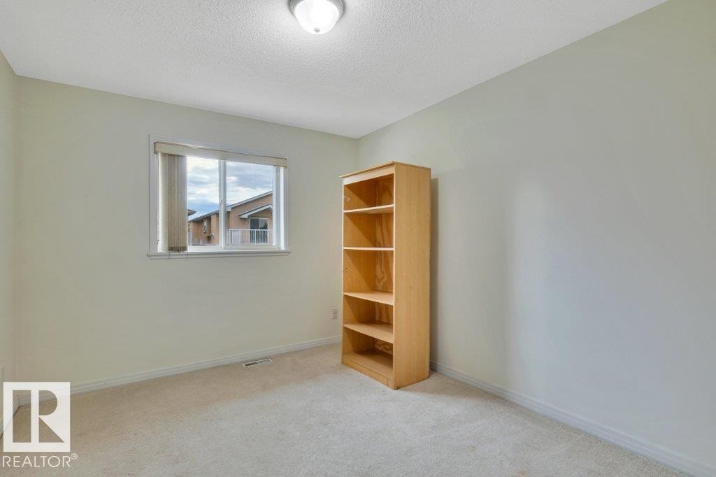 3135 34B Avenue Nw, Edmonton, AB - Indoor
