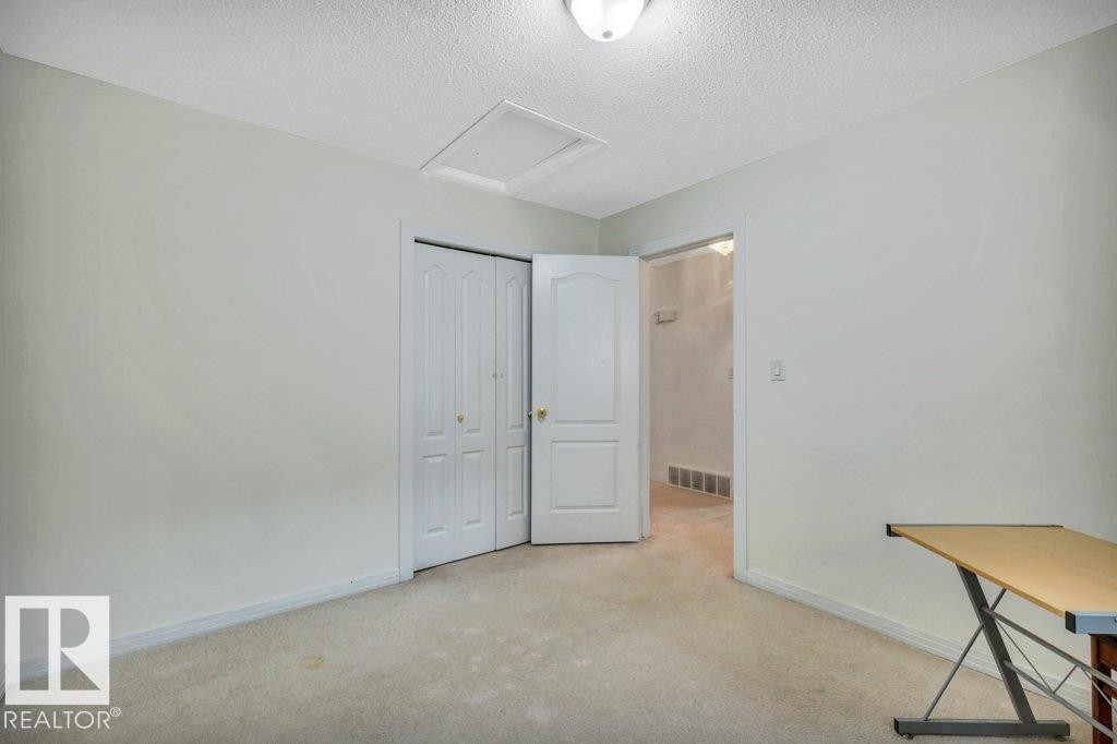 3135 34B Avenue Nw, Edmonton, AB - Indoor Photo Showing Other Room