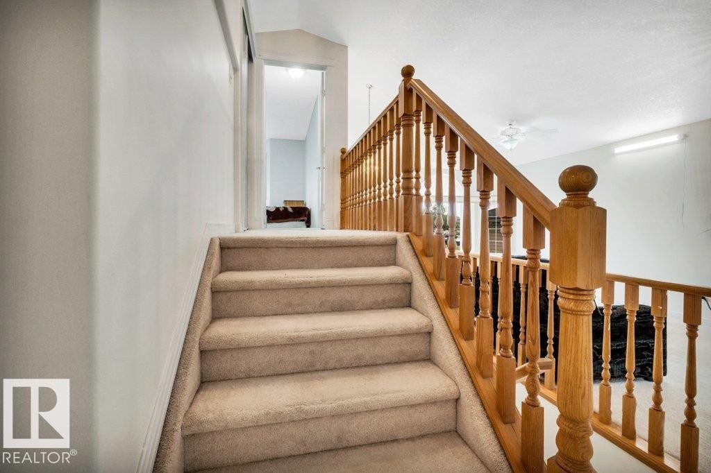 3135 34B Avenue Nw, Edmonton, AB - Indoor Photo Showing Other Room