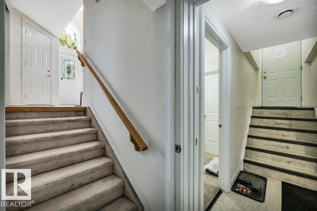 3135 34B Avenue Nw, Edmonton, AB - Indoor Photo Showing Other Room