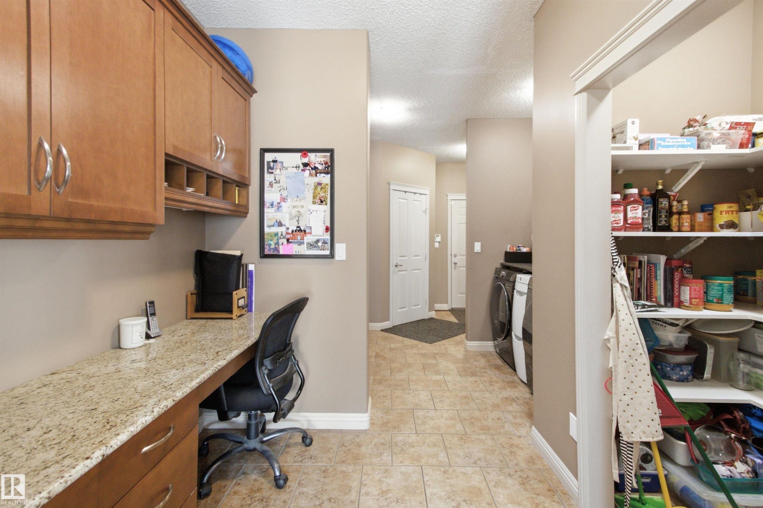 12429 17A Avenue Sw, Edmonton, AB - Indoor Photo Showing Office
