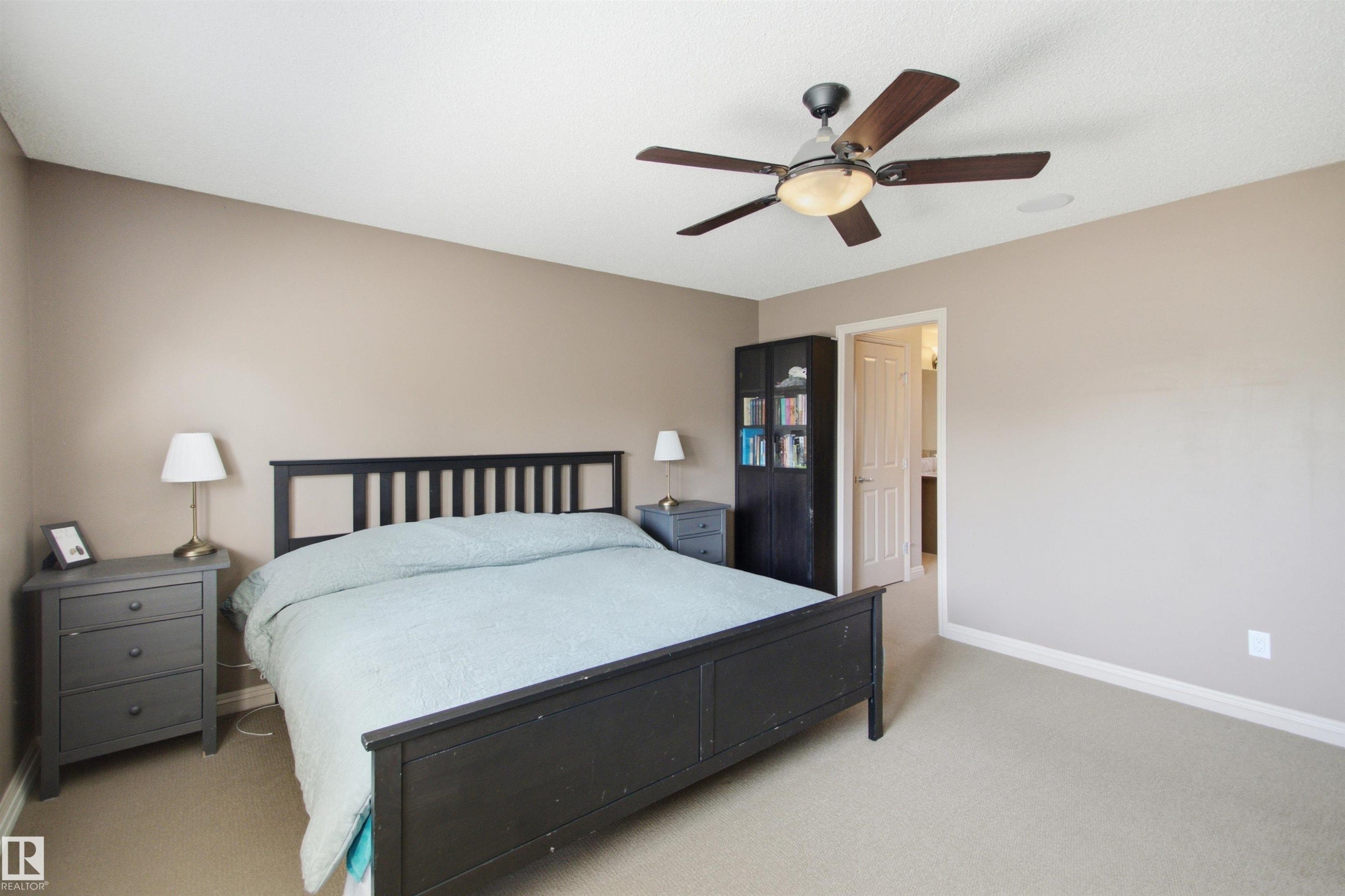 12429 17A Avenue Sw, Edmonton, AB - Indoor Photo Showing Bedroom