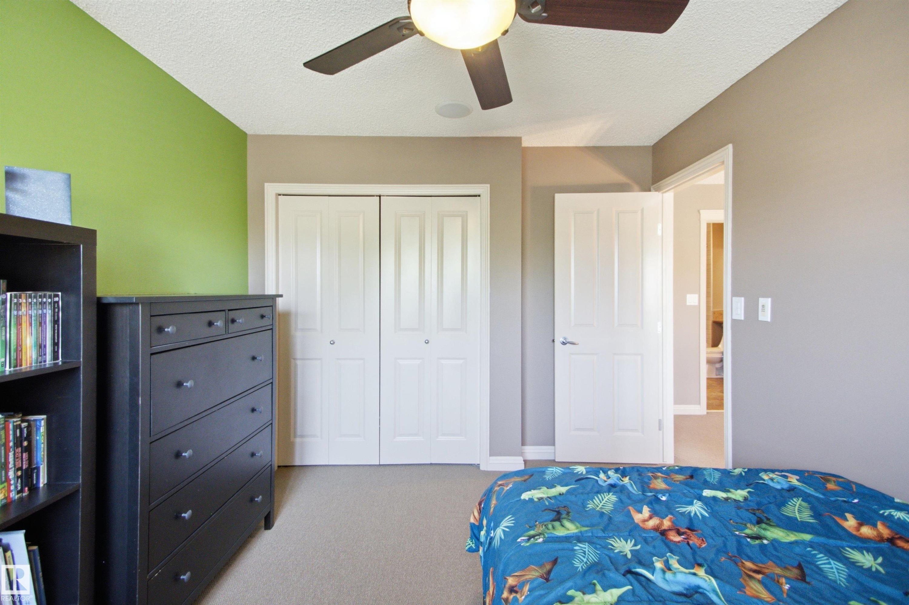 12429 17A Avenue Sw, Edmonton, AB - Indoor Photo Showing Bedroom