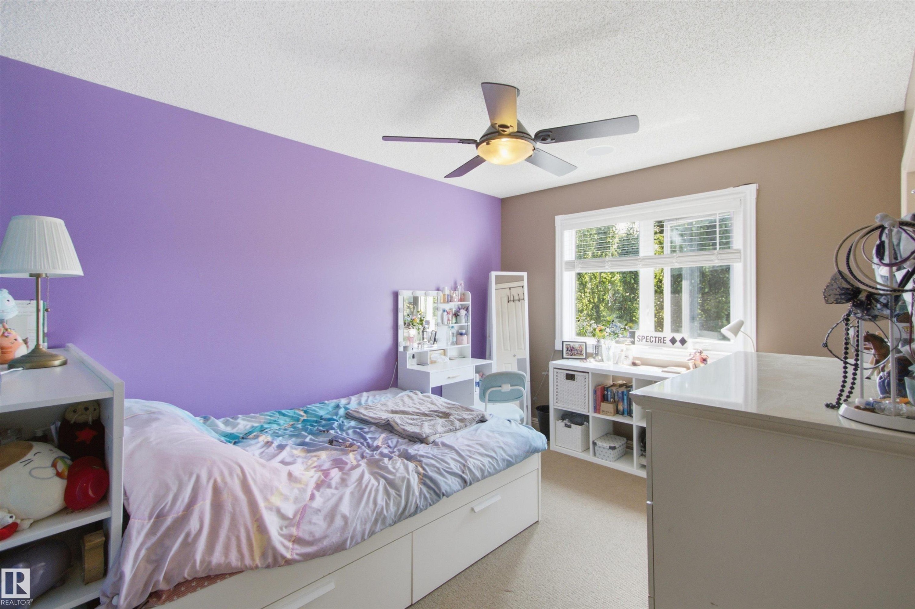 12429 17A Avenue Sw, Edmonton, AB - Indoor Photo Showing Bedroom