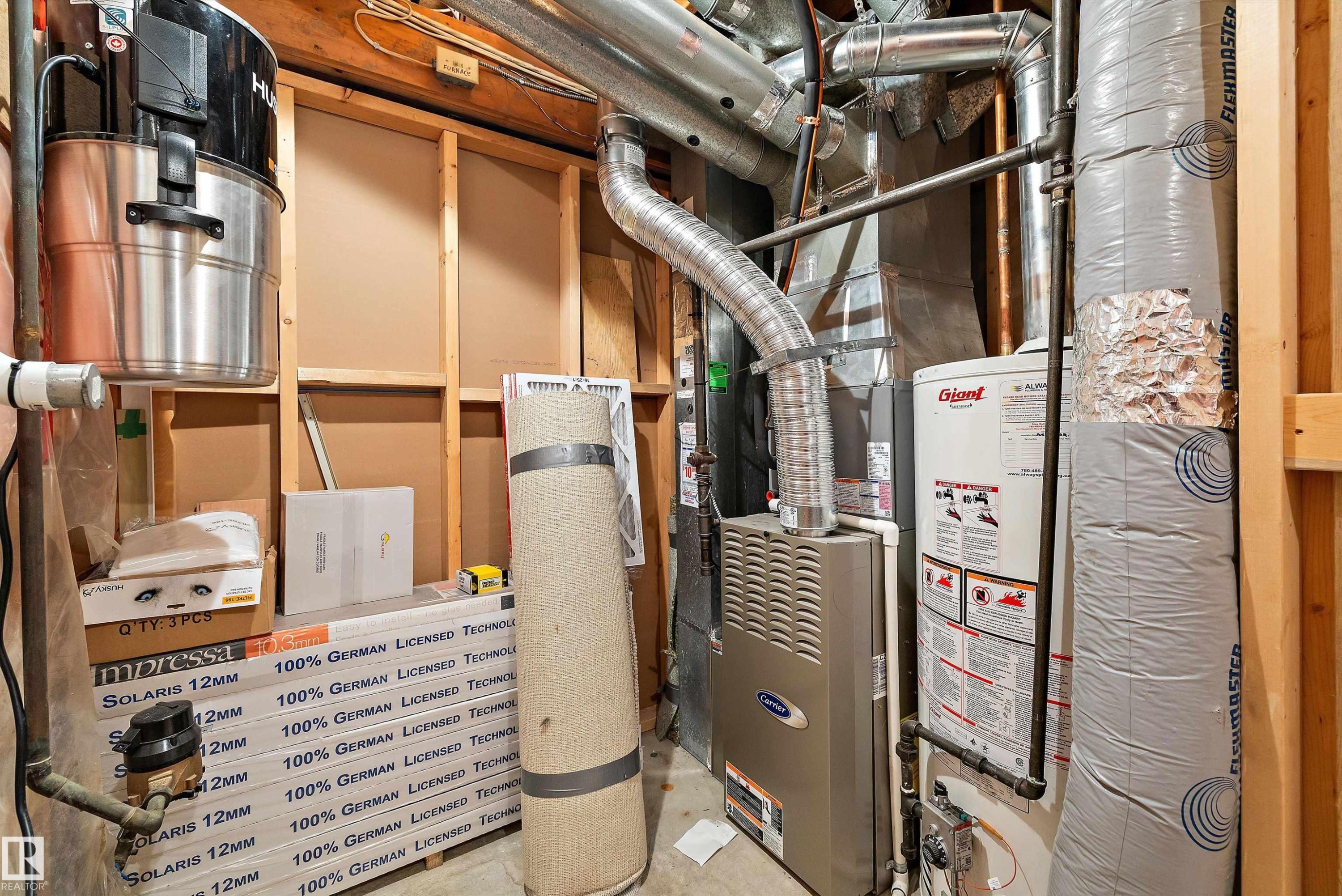 7540 152C Avenue Nw, Edmonton, AB - Indoor Photo Showing Basement