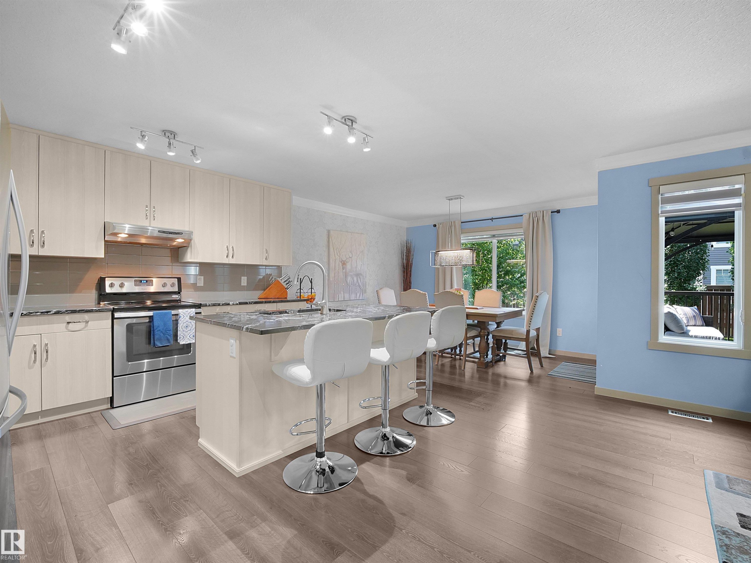 820 179 Street Sw, Edmonton, AB - Indoor Photo Showing Kitchen