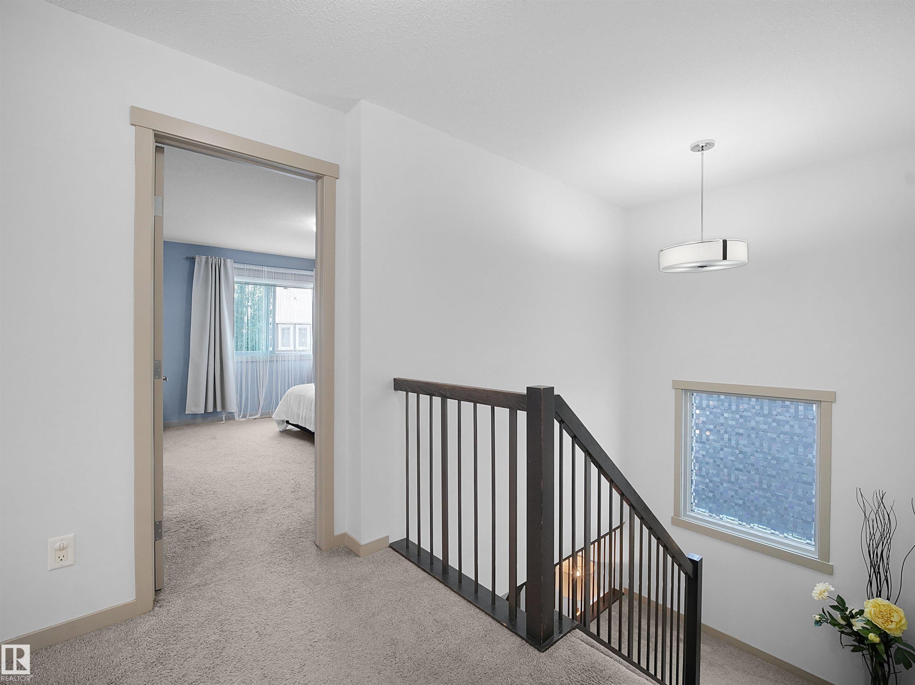 820 179 Street Sw, Edmonton, AB - Indoor Photo Showing Other Room