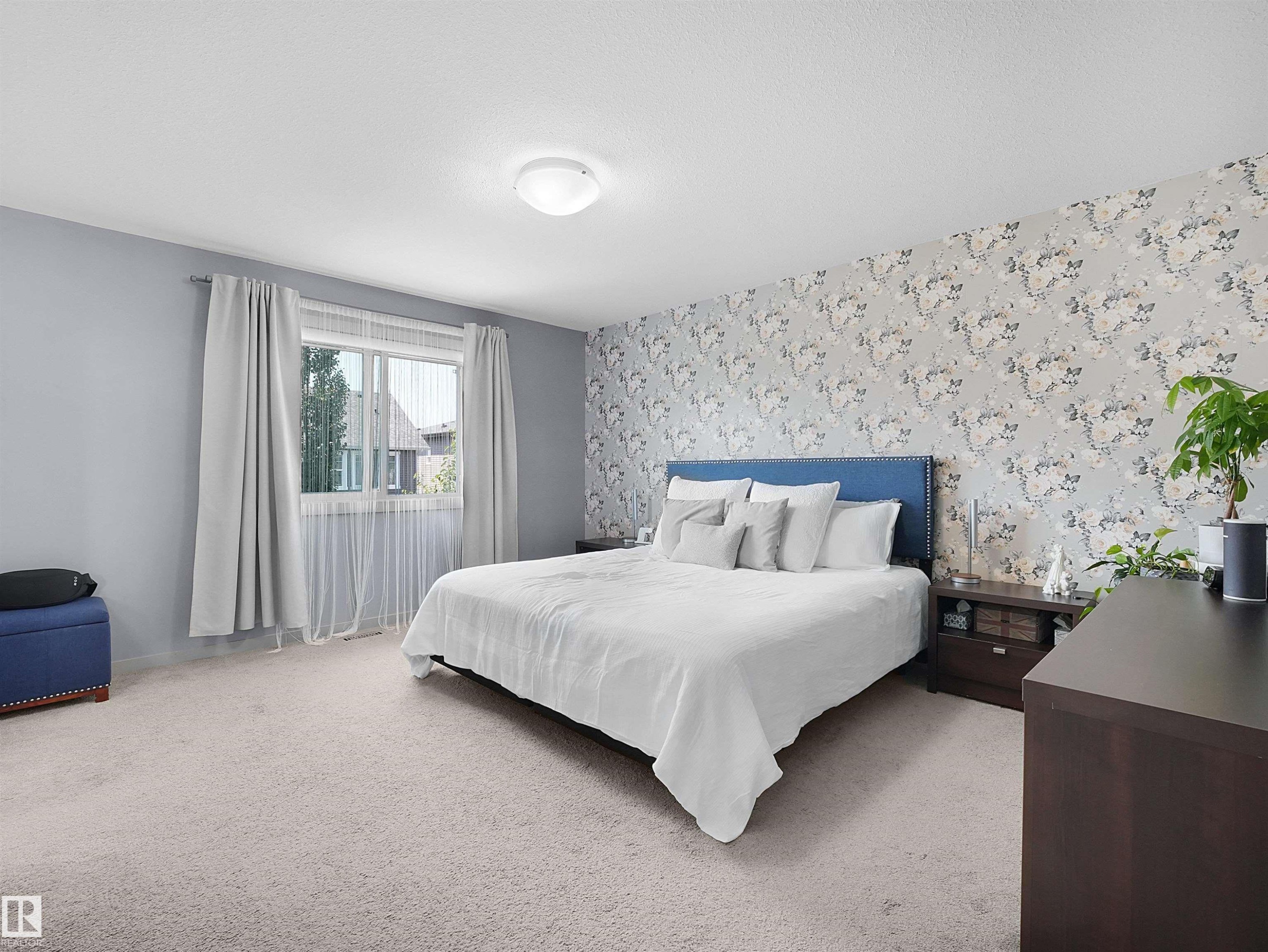 820 179 Street Sw, Edmonton, AB - Indoor Photo Showing Bedroom