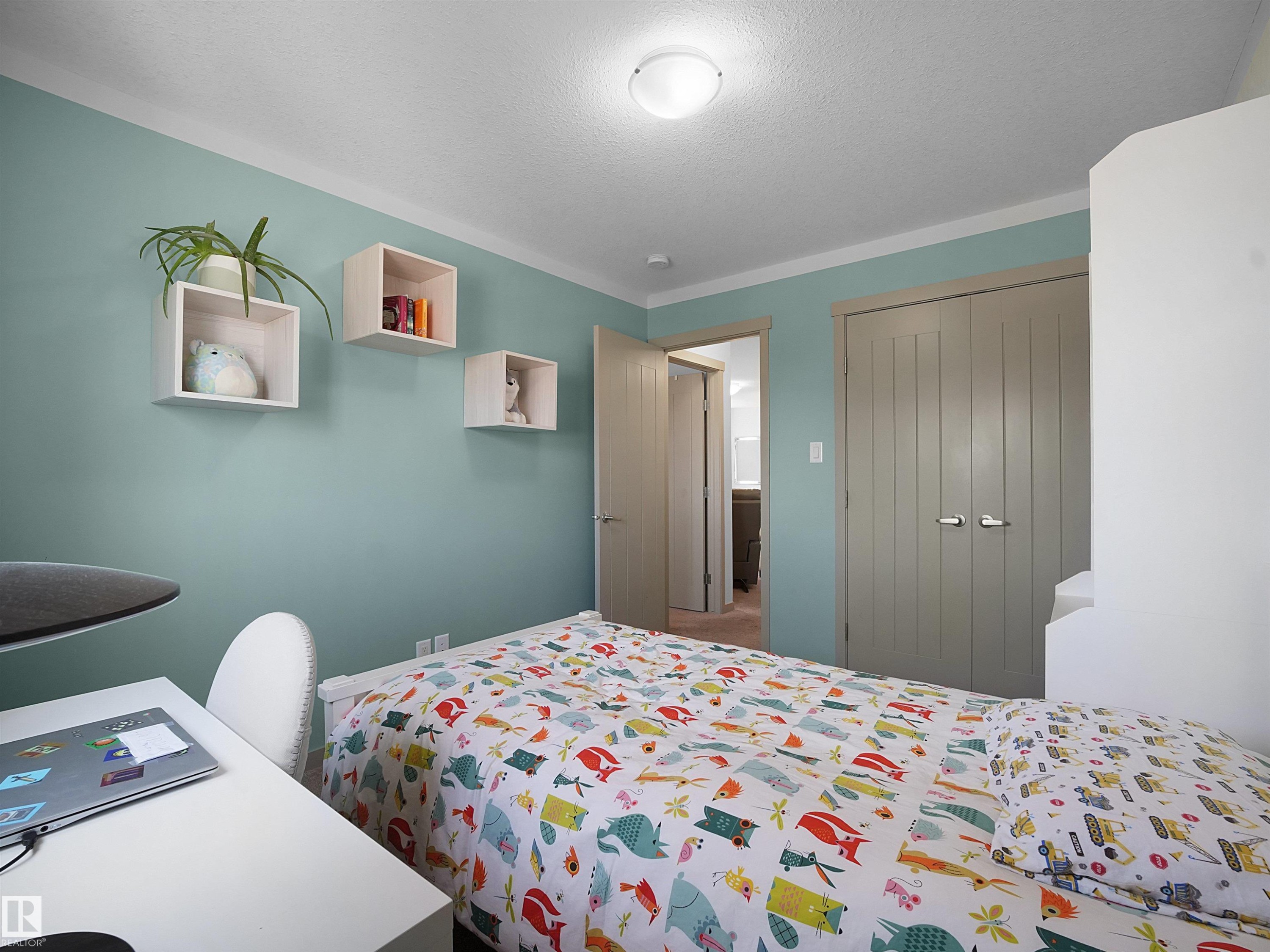 820 179 Street Sw, Edmonton, AB - Indoor Photo Showing Bedroom