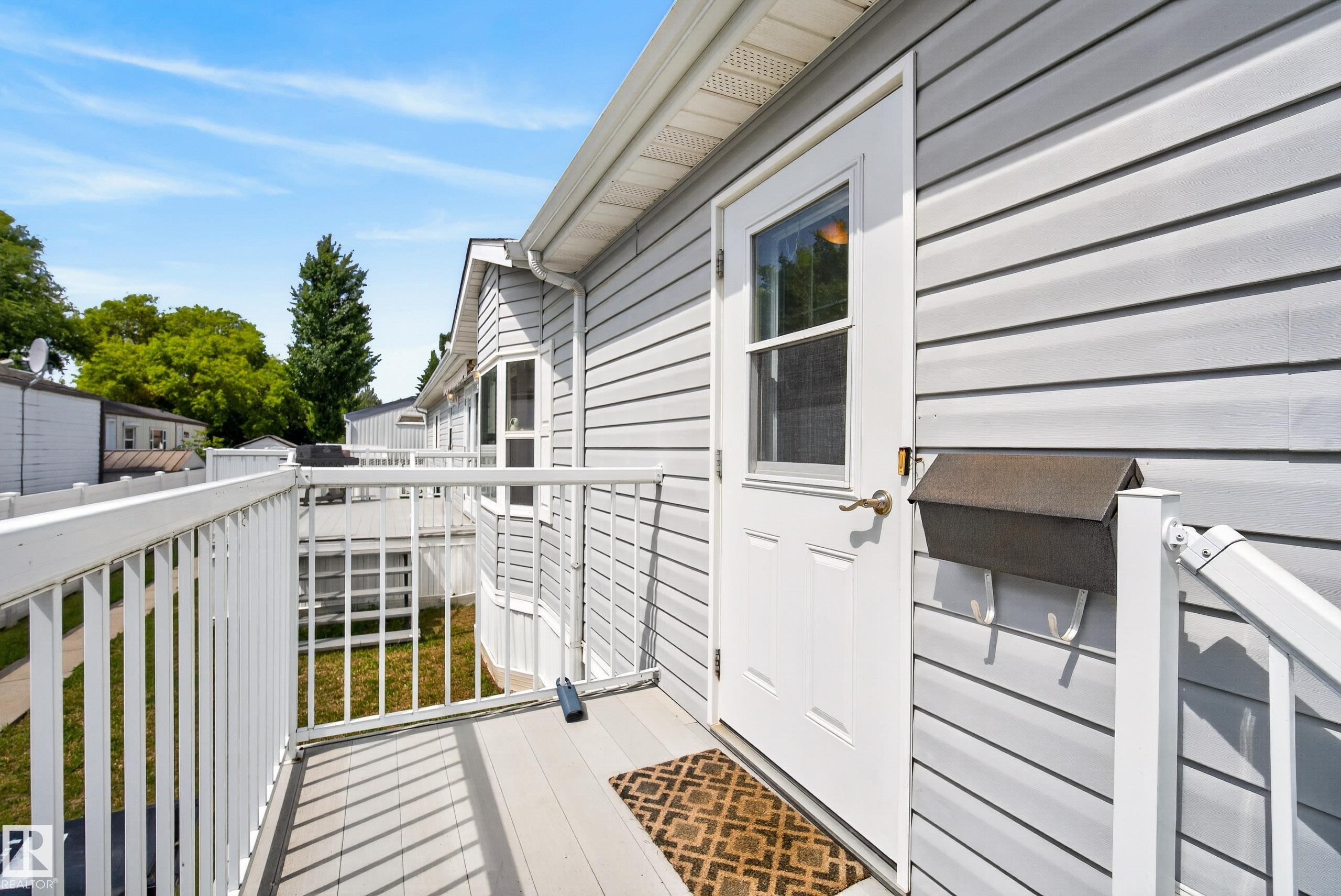 547 Evergreen Park Northwest, Edmonton, AB - Outdoor