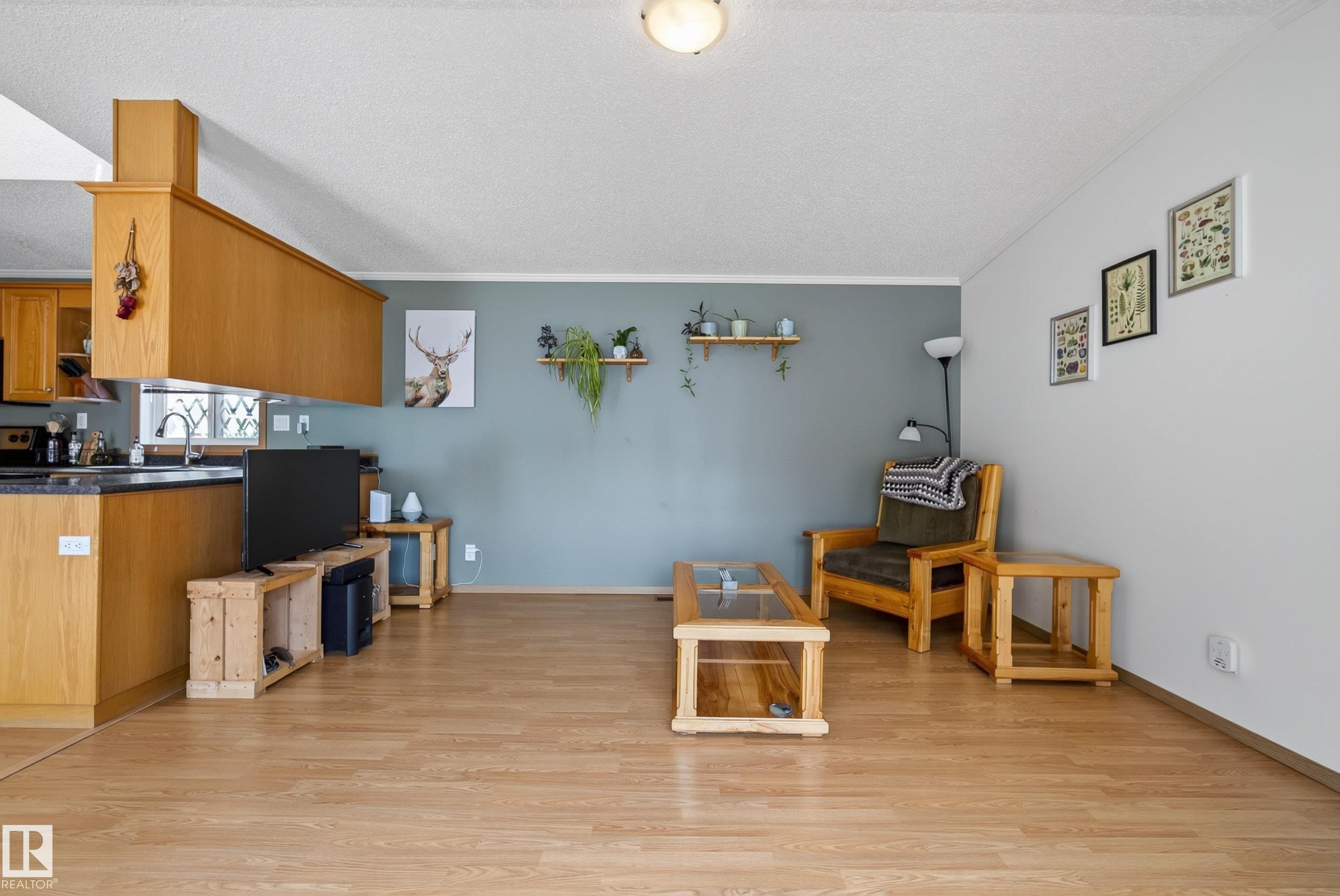 547 Evergreen Park Northwest, Edmonton, AB - Indoor