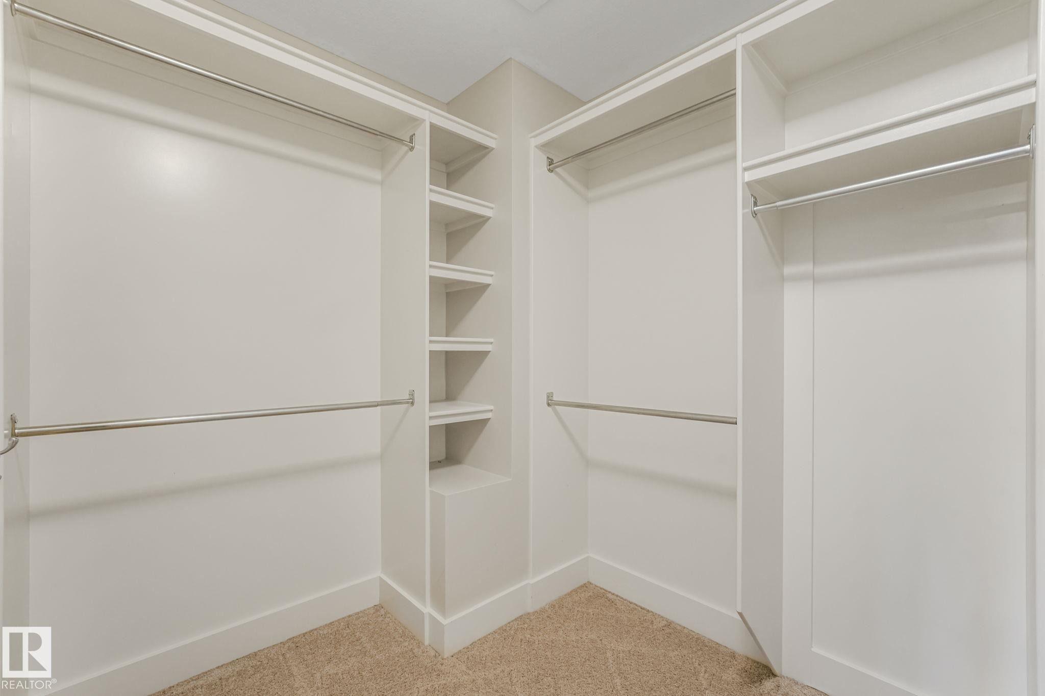 10433 70 Avenue Nw, Edmonton, AB - Indoor With Storage