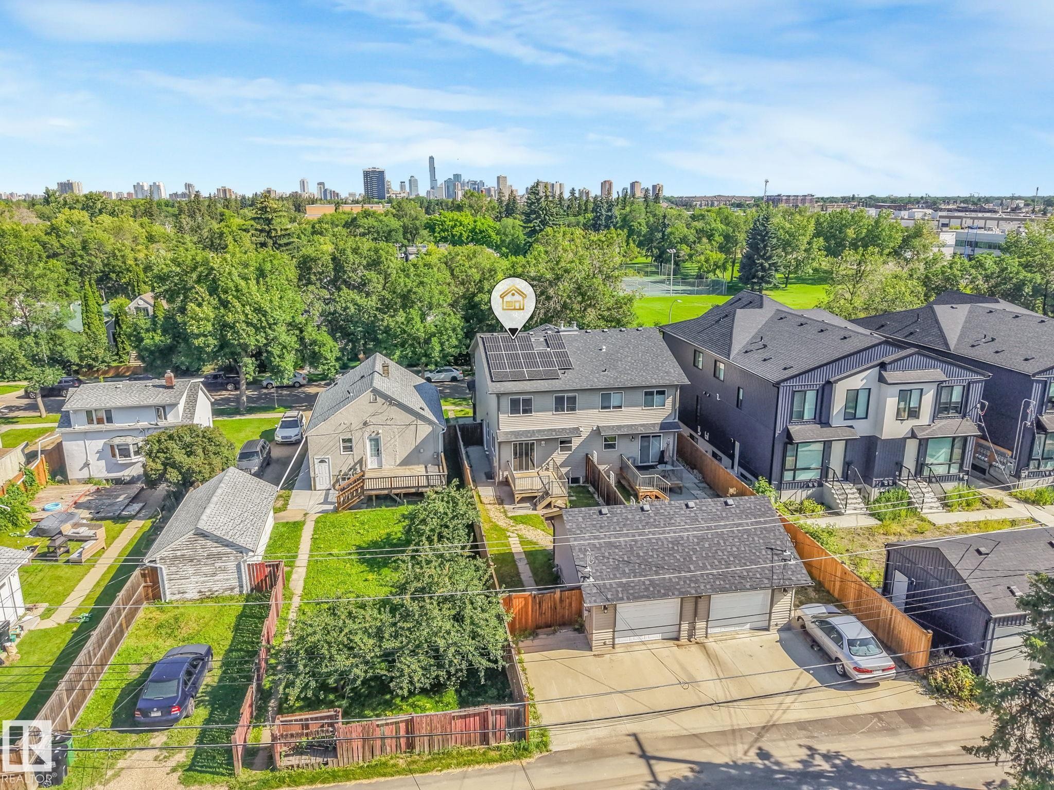 10433 70 Avenue Nw, Edmonton, AB - Outdoor With View