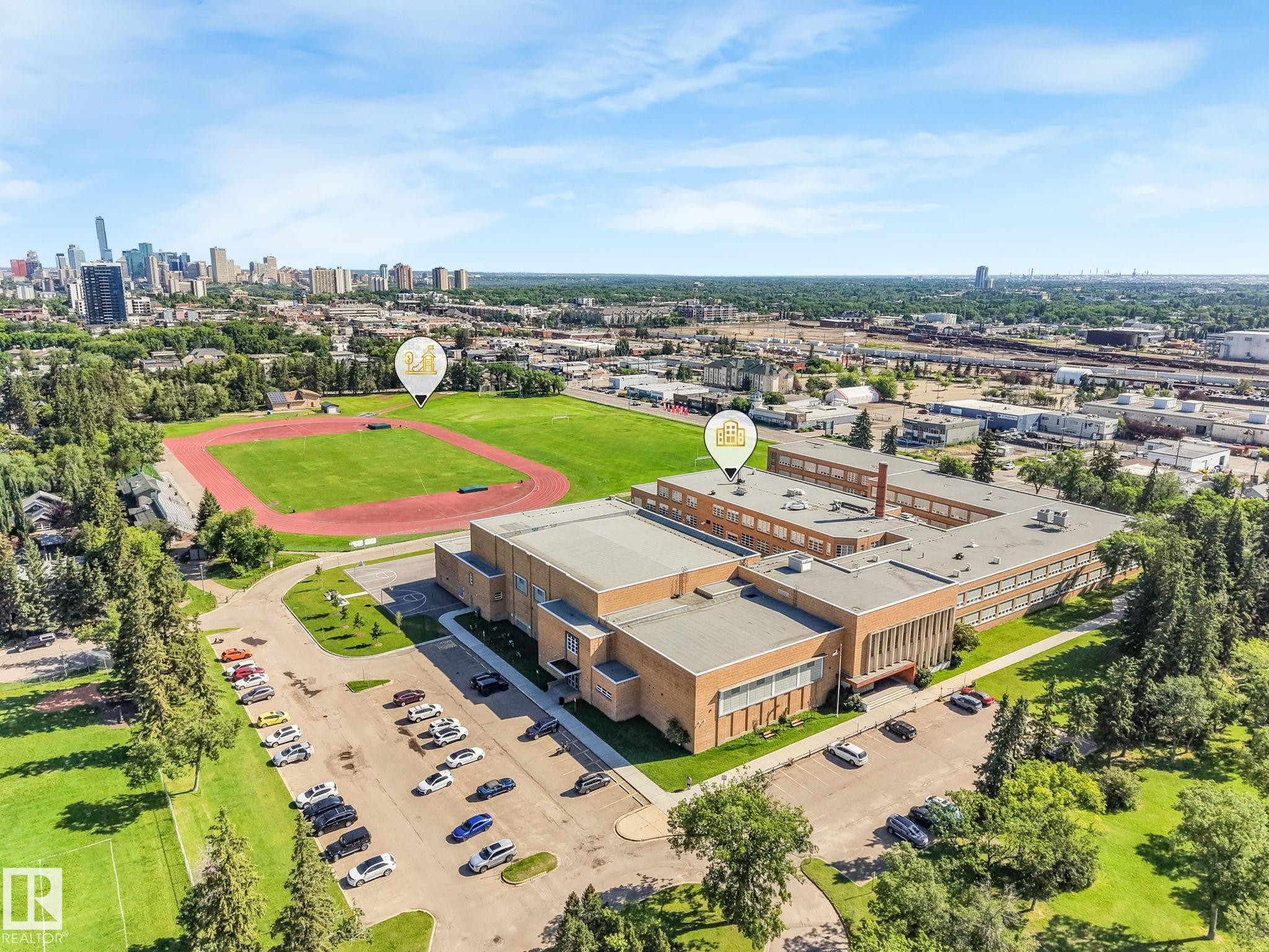 10433 70 Avenue Nw, Edmonton, AB - Outdoor With View