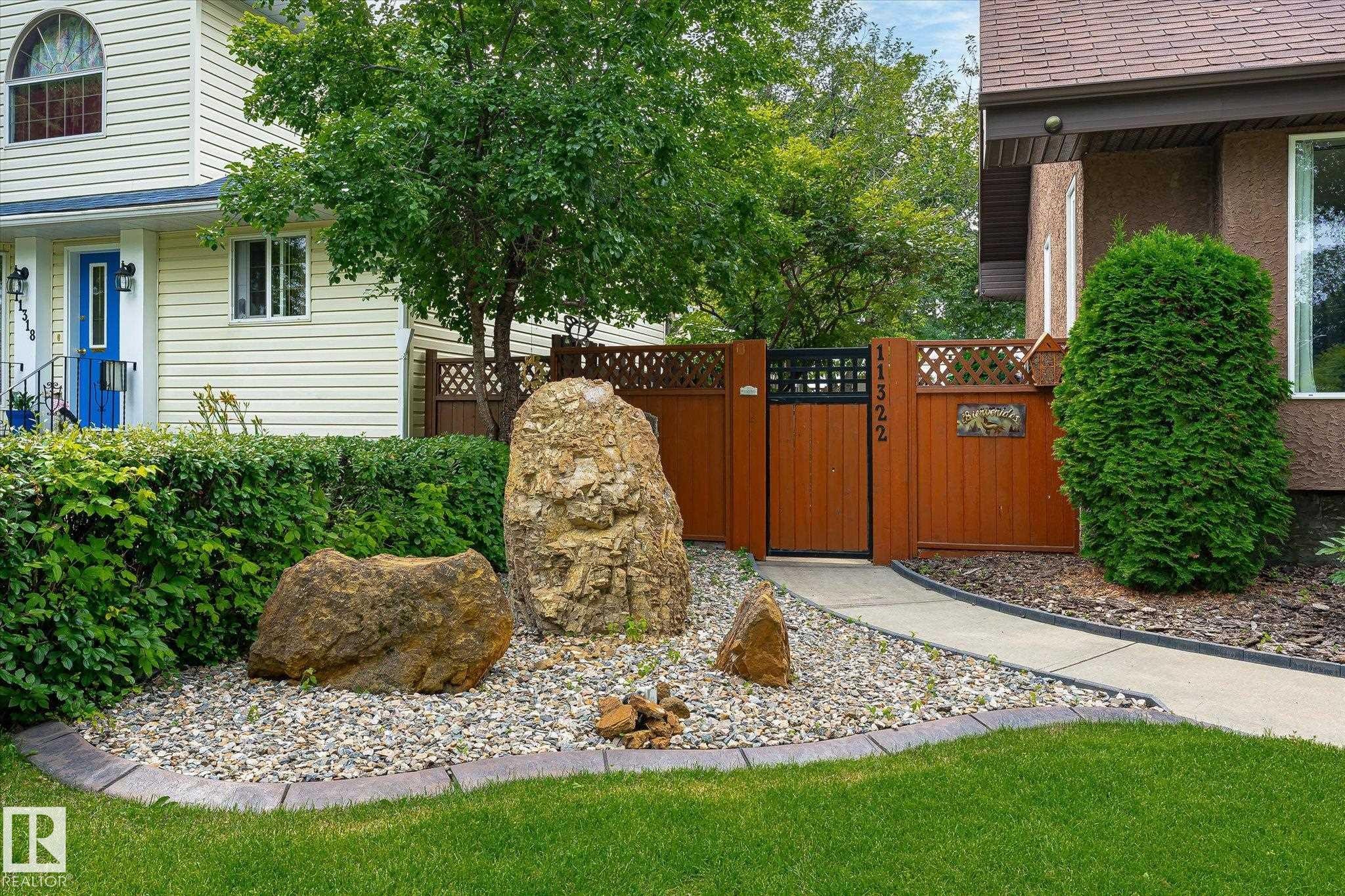 11322 56 Street Nw, Edmonton, AB - Outdoor With Deck Patio Veranda
