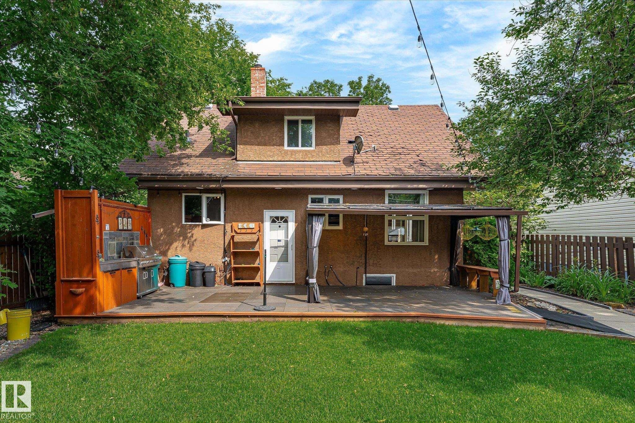 11322 56 Street Nw, Edmonton, AB - Outdoor With Deck Patio Veranda