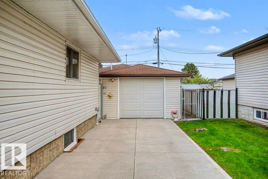 13523 65 Street, Edmonton, AB - Outdoor With Exterior