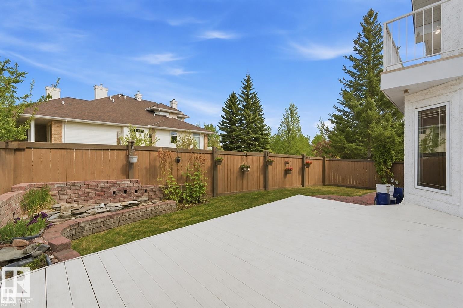 777 Butterworth Drive Nw, Edmonton, AB - Outdoor