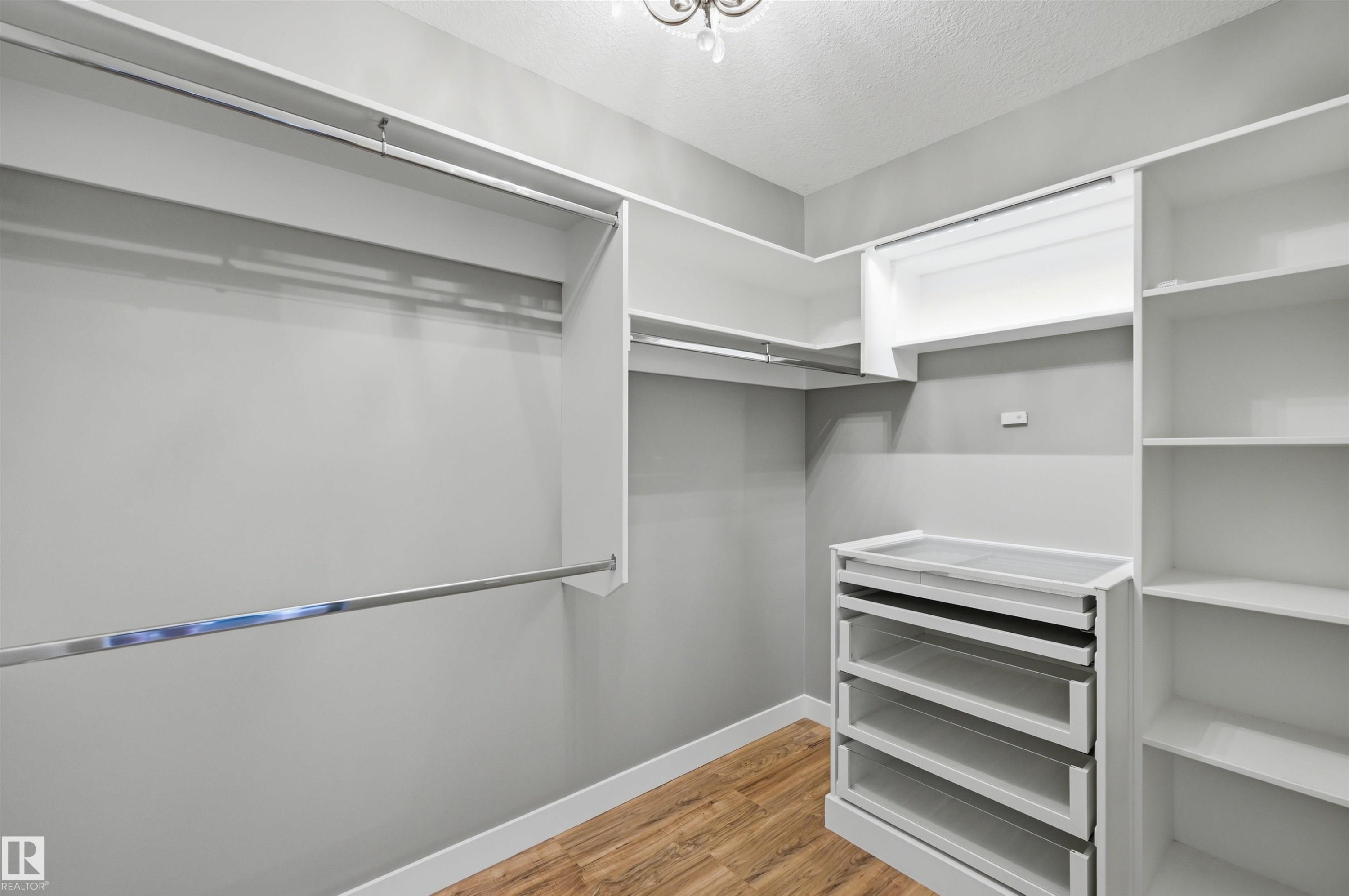 9 Southbridge Drive, Calmar, AB - Indoor With Storage