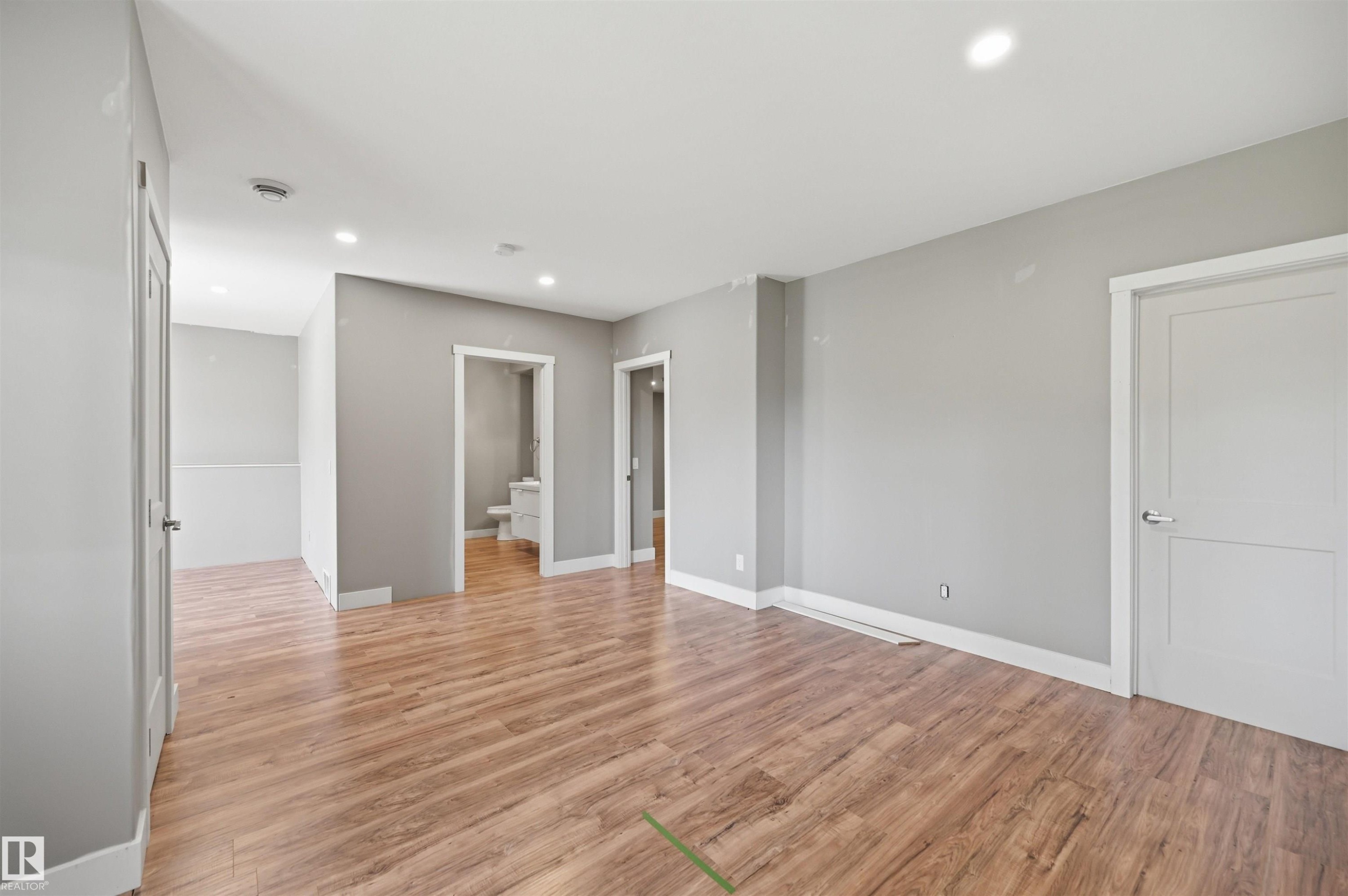 9 Southbridge Drive, Calmar, AB - Indoor Photo Showing Other Room