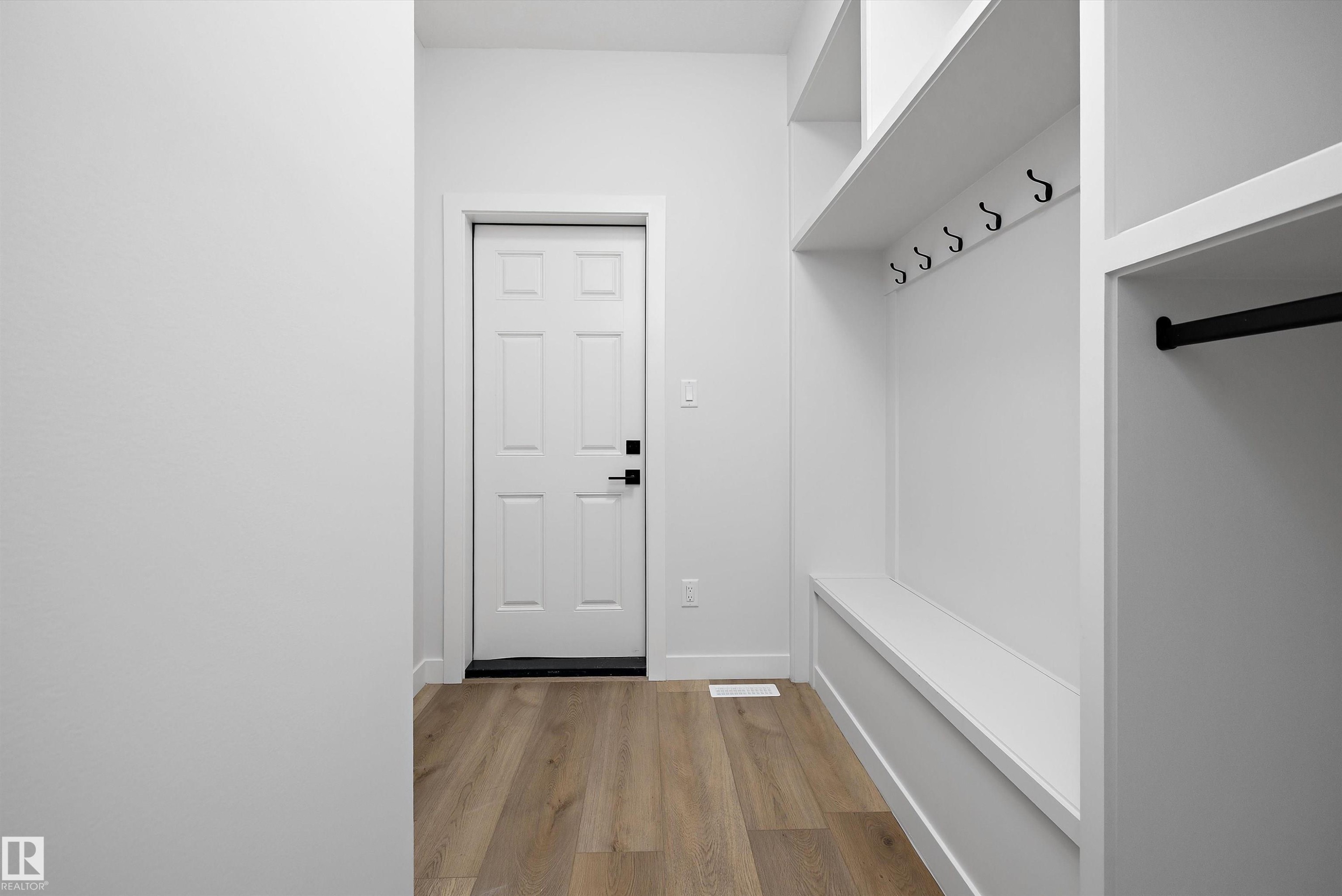 Mudroom - 919 Elderberry Landing Nw, Edmonton, AB - Indoor Photo Showing Other Room