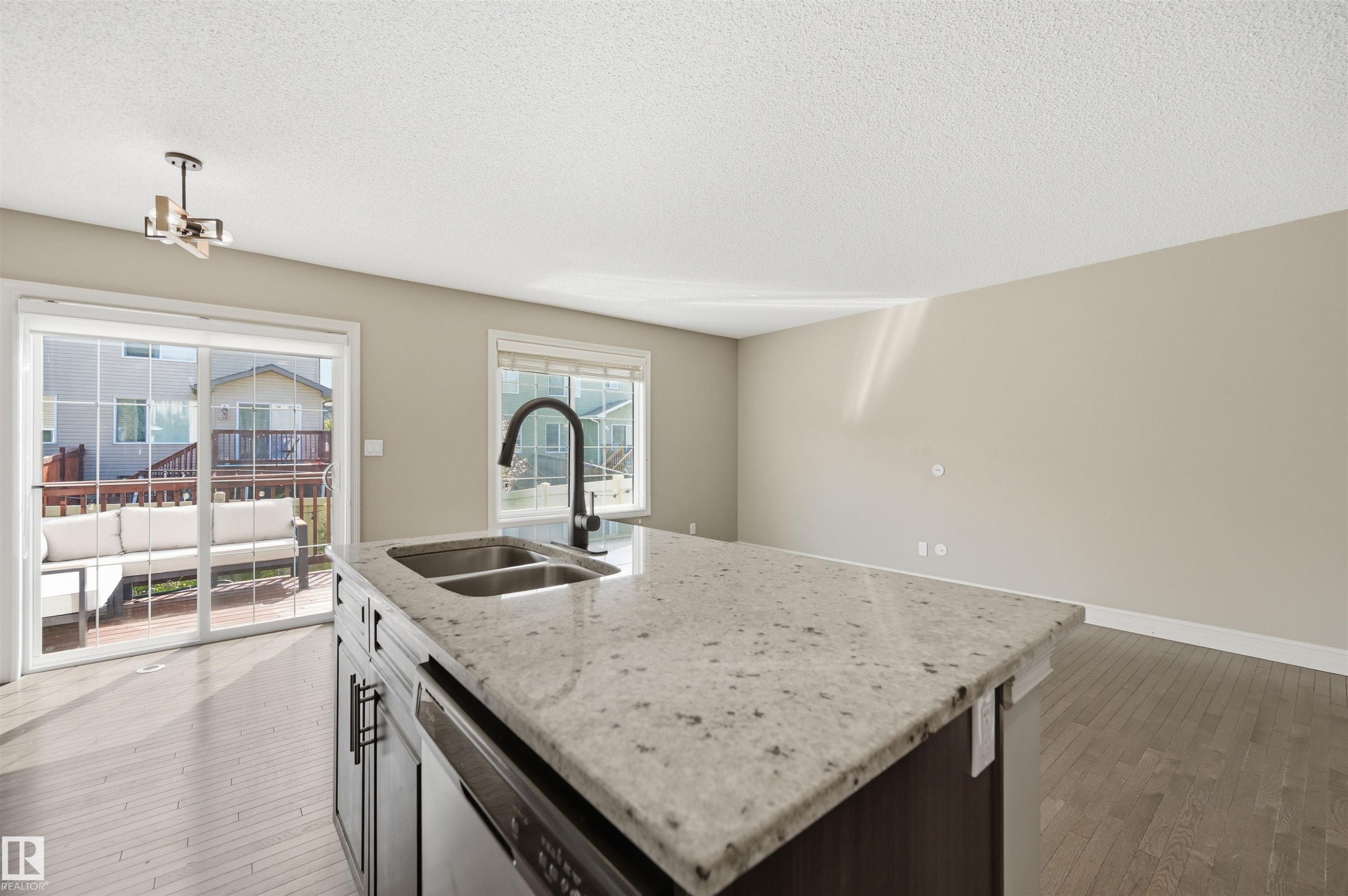 #11 5317 3 Av Sw, Edmonton, AB - Indoor Photo Showing Kitchen With Double Sink With Upgraded Kitchen
