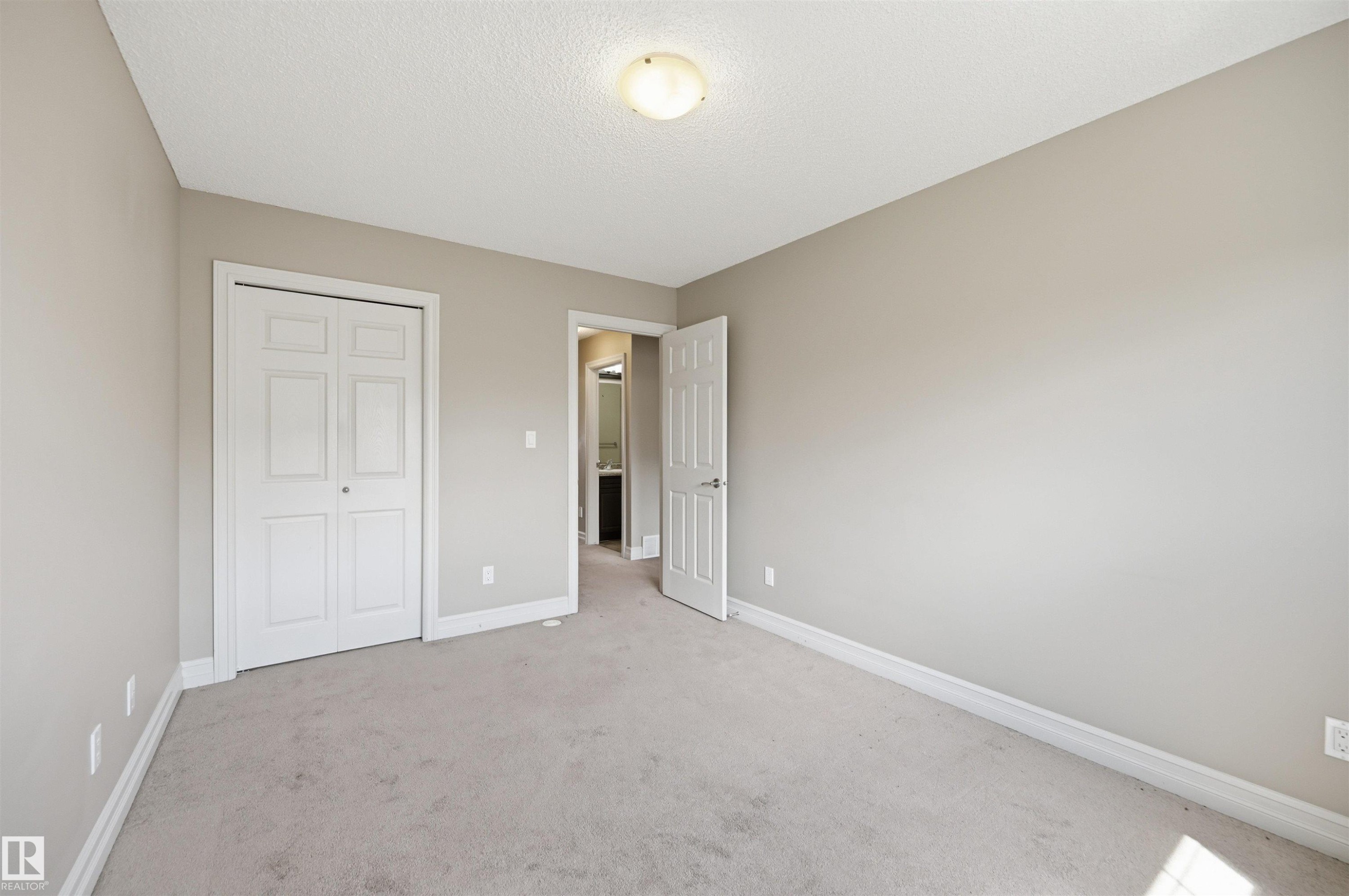 #11 5317 3 Av Sw, Edmonton, AB - Indoor Photo Showing Other Room