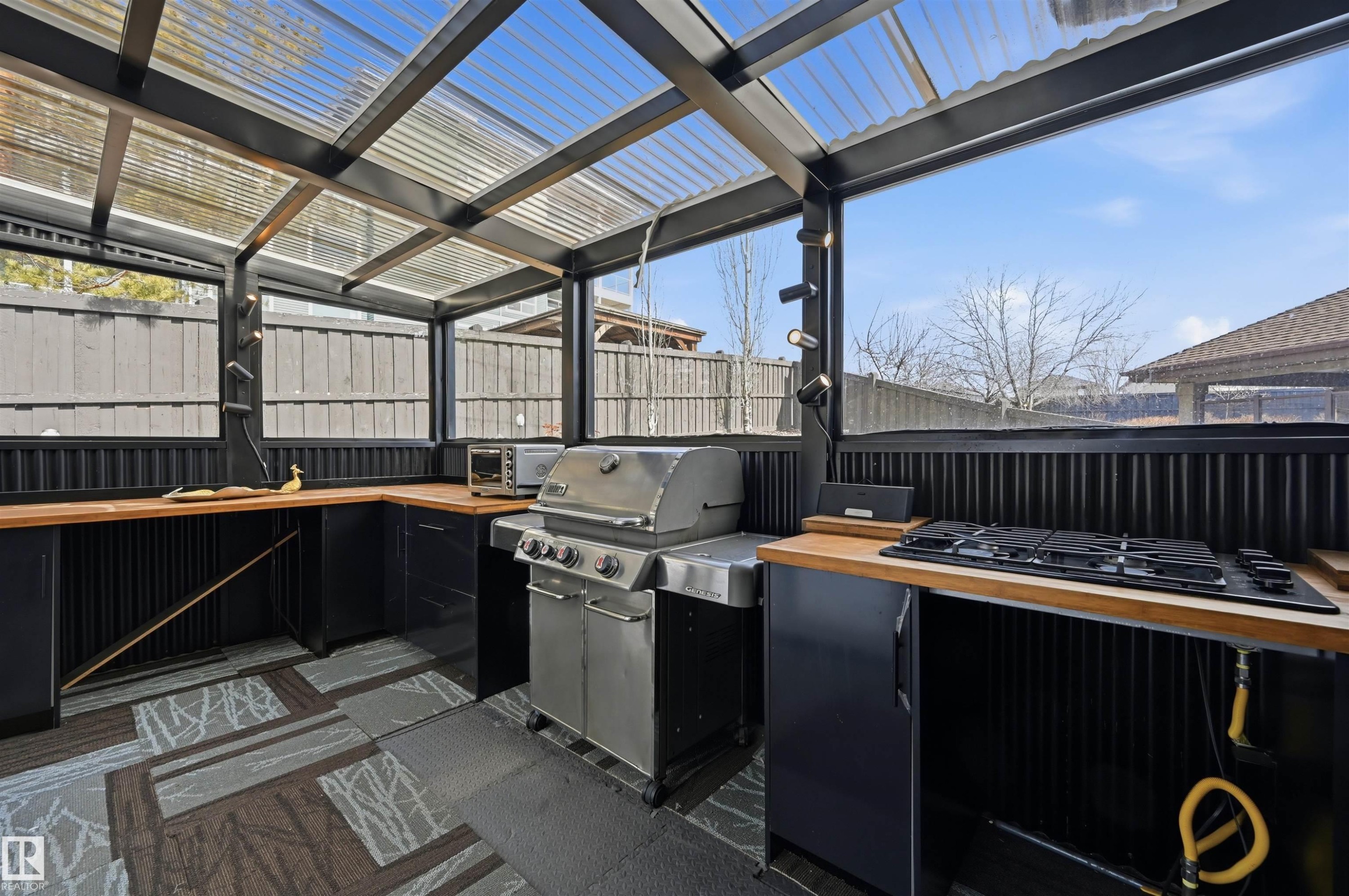 926 Thompson Place Nw, Edmonton, AB - Outdoor With Exterior