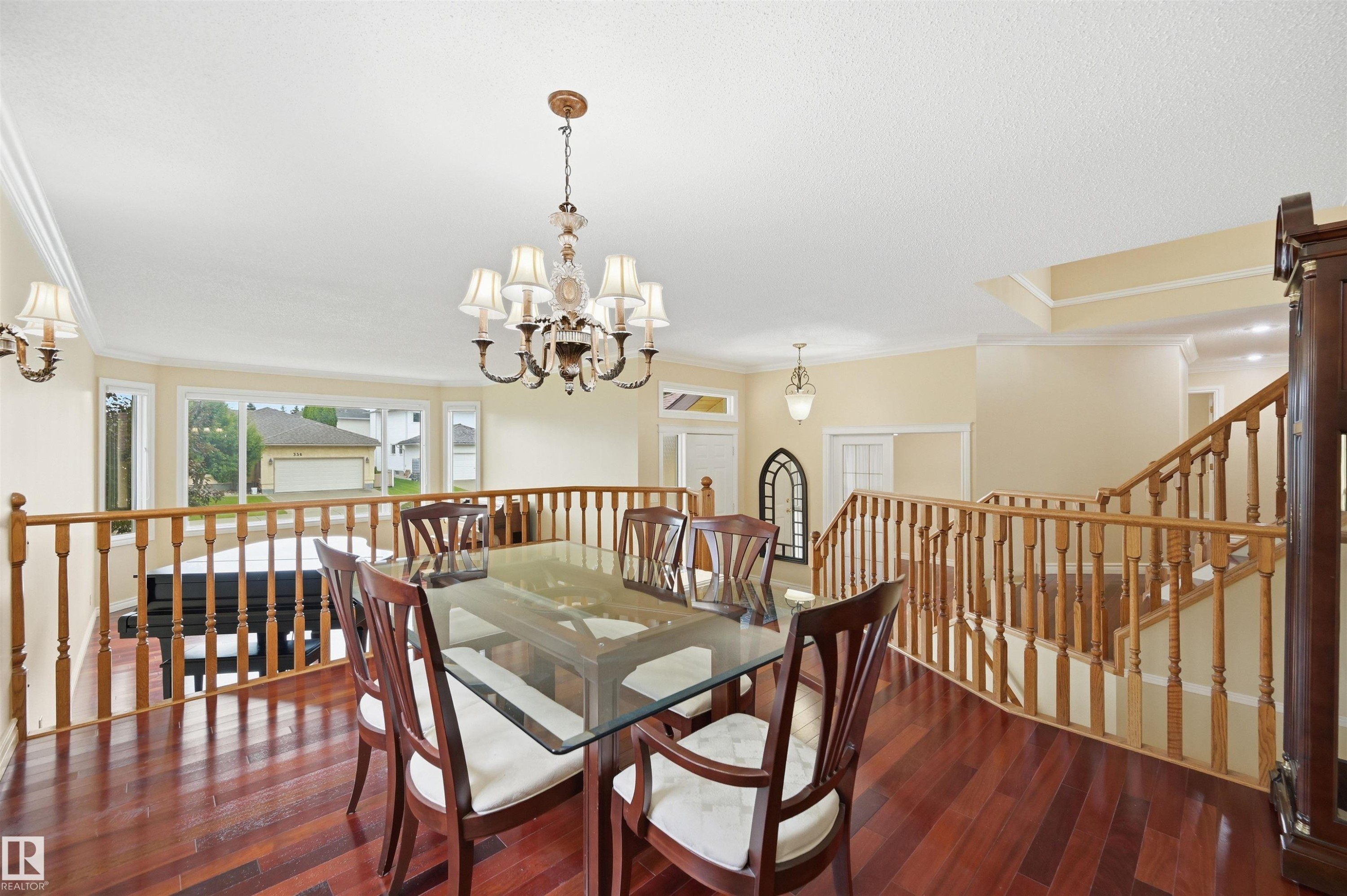 337 Twin Brooks Drive Nw, Edmonton, AB - Indoor Photo Showing Dining Room