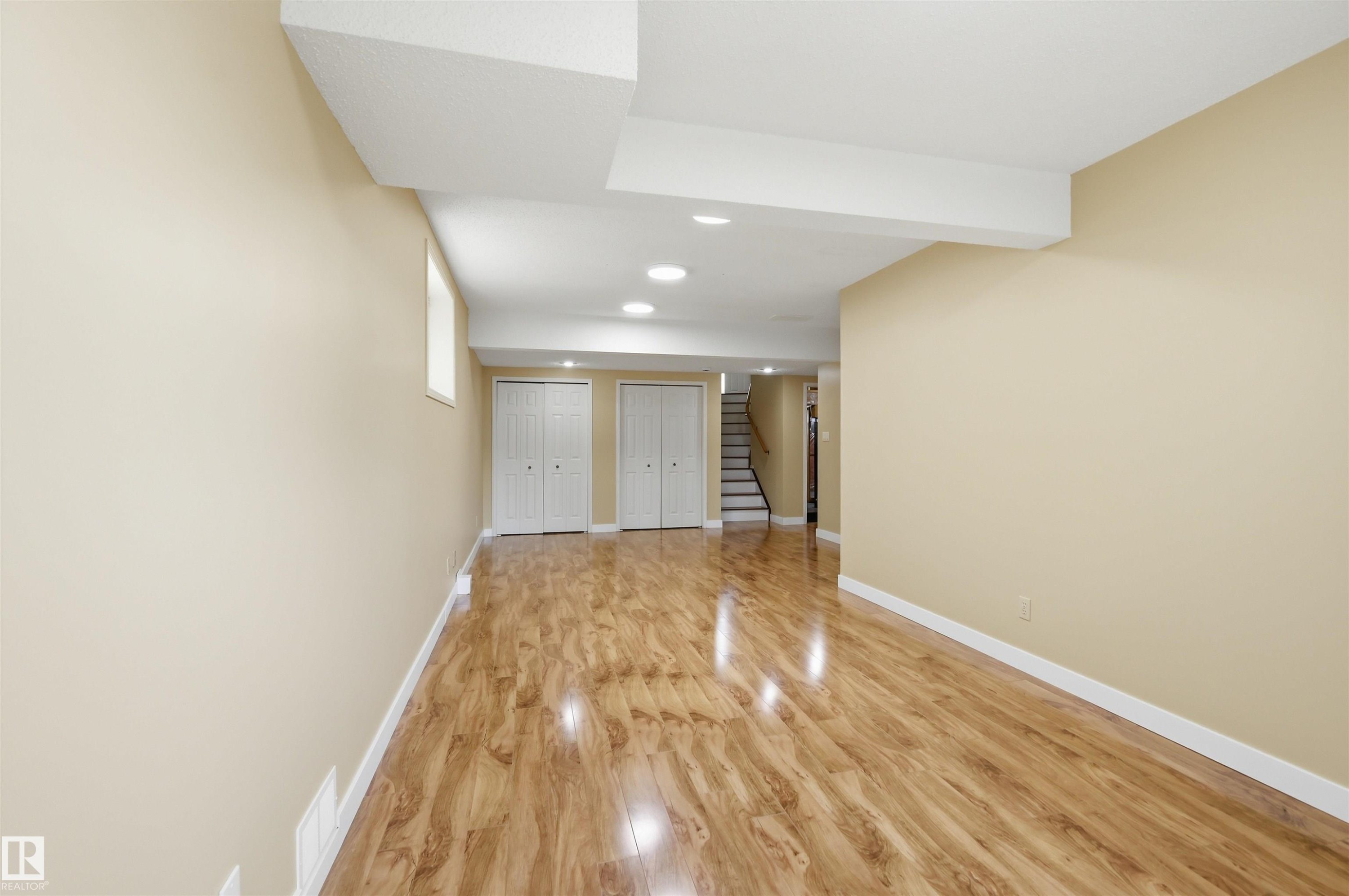 337 Twin Brooks Drive Nw, Edmonton, AB - Indoor Photo Showing Other Room