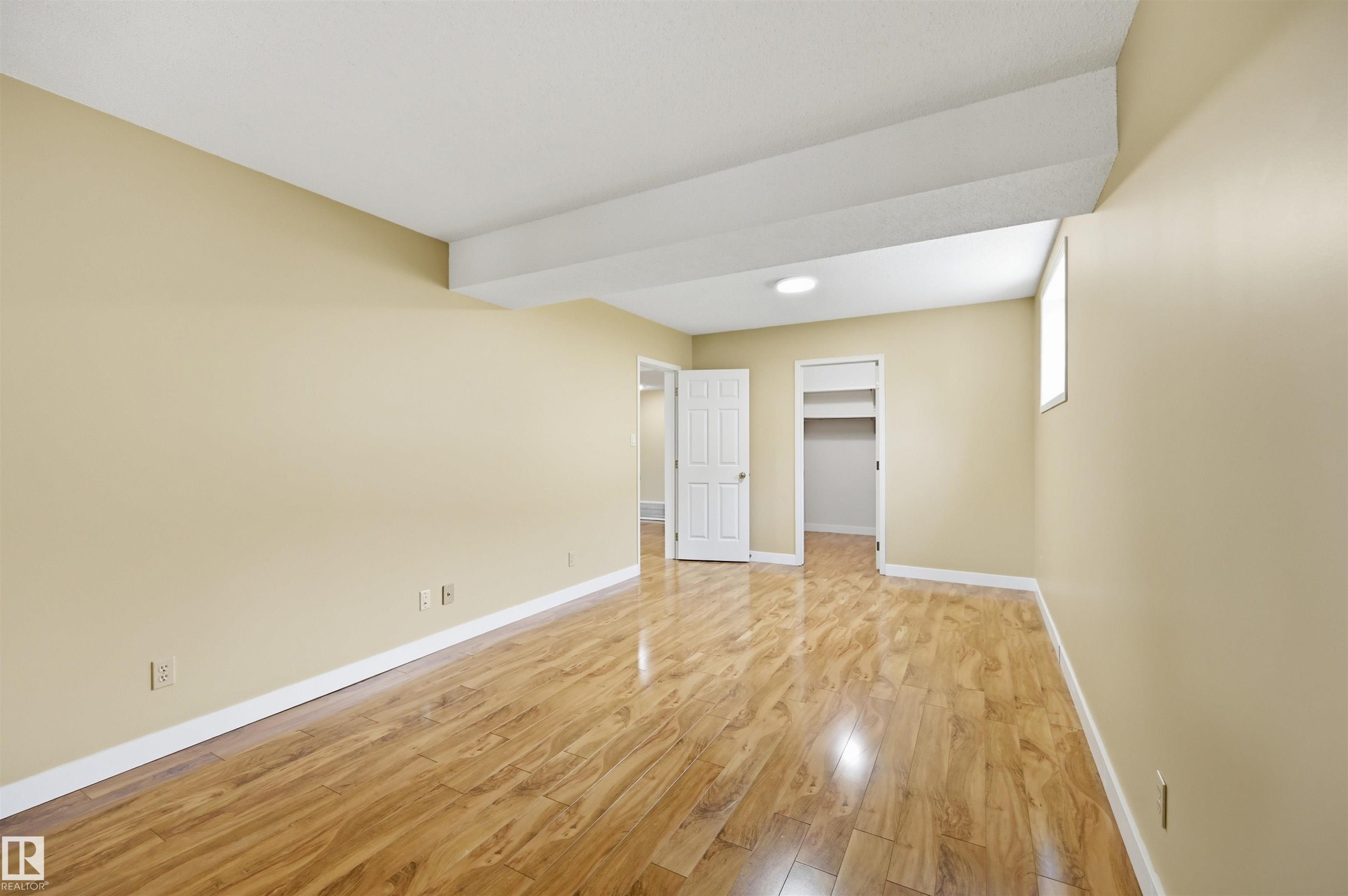 337 Twin Brooks Drive Nw, Edmonton, AB - Indoor Photo Showing Other Room