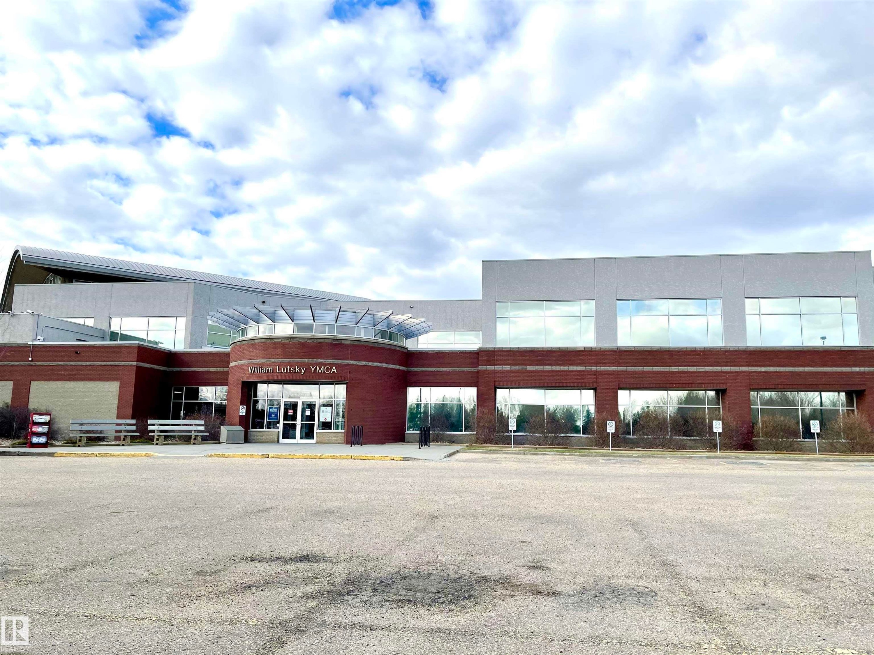 337 Twin Brooks Drive Nw, Edmonton, AB - Outdoor